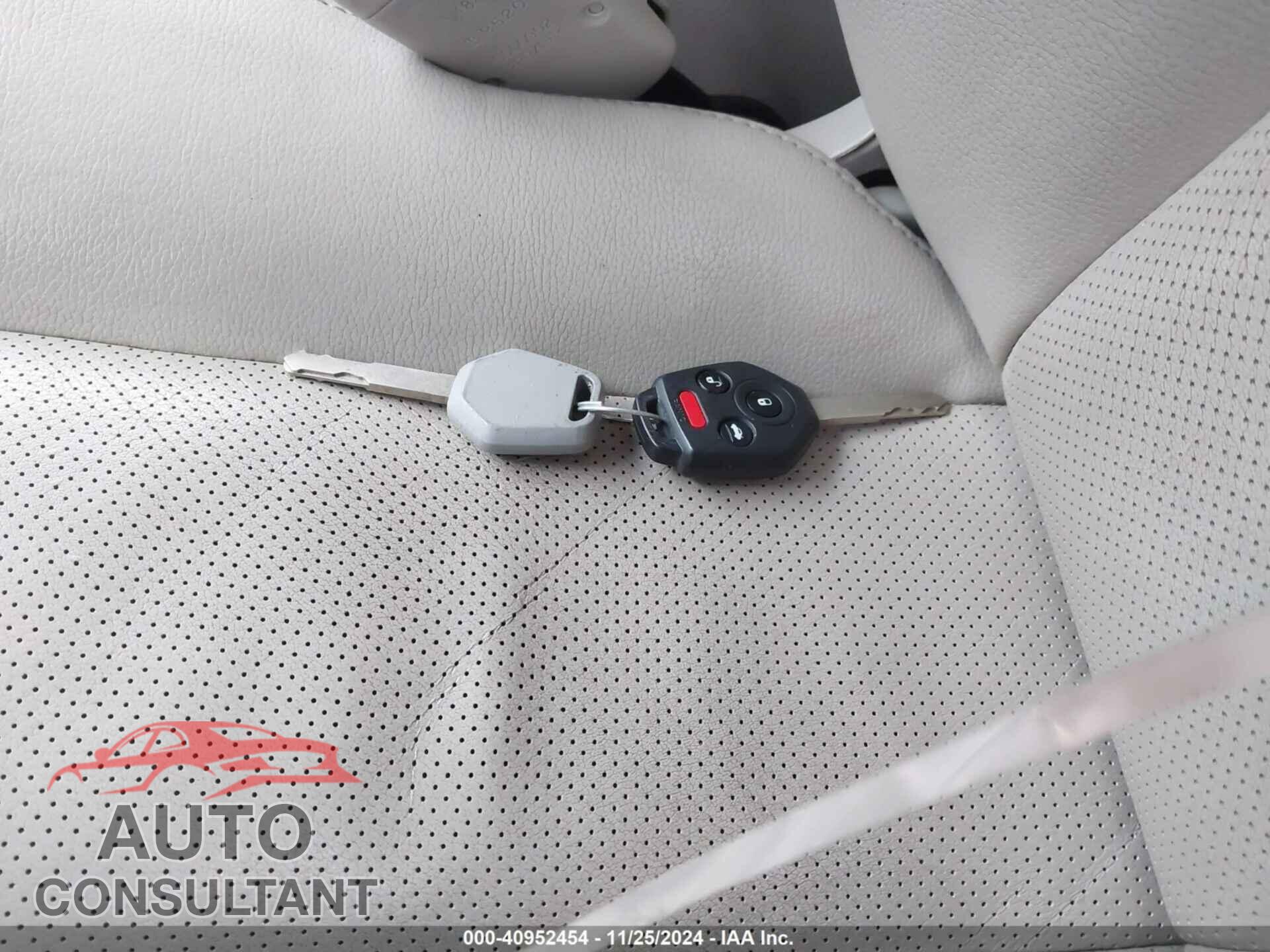 SUBARU OUTBACK 2012 - 4S4BRBKC8C3224813