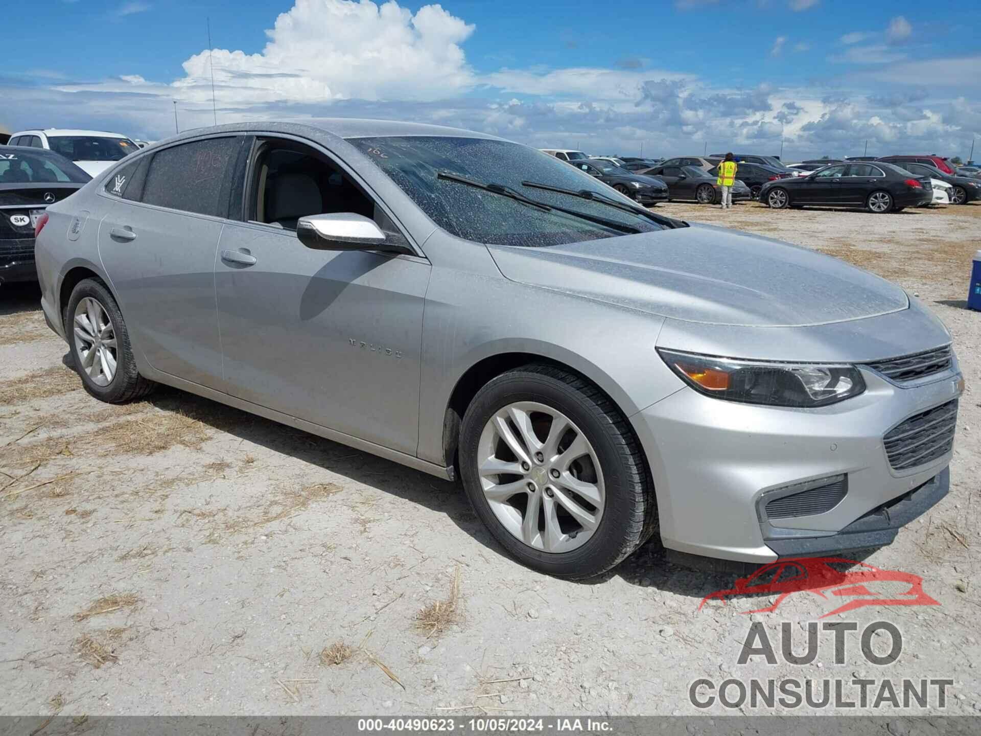 CHEVROLET MALIBU 2018 - 1G1ZD5ST4JF184883