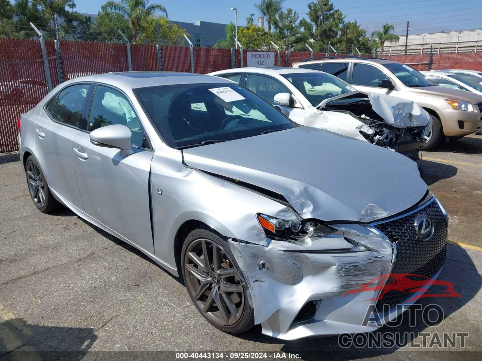 LEXUS IS 2016 - JTHBA1D20G5015438