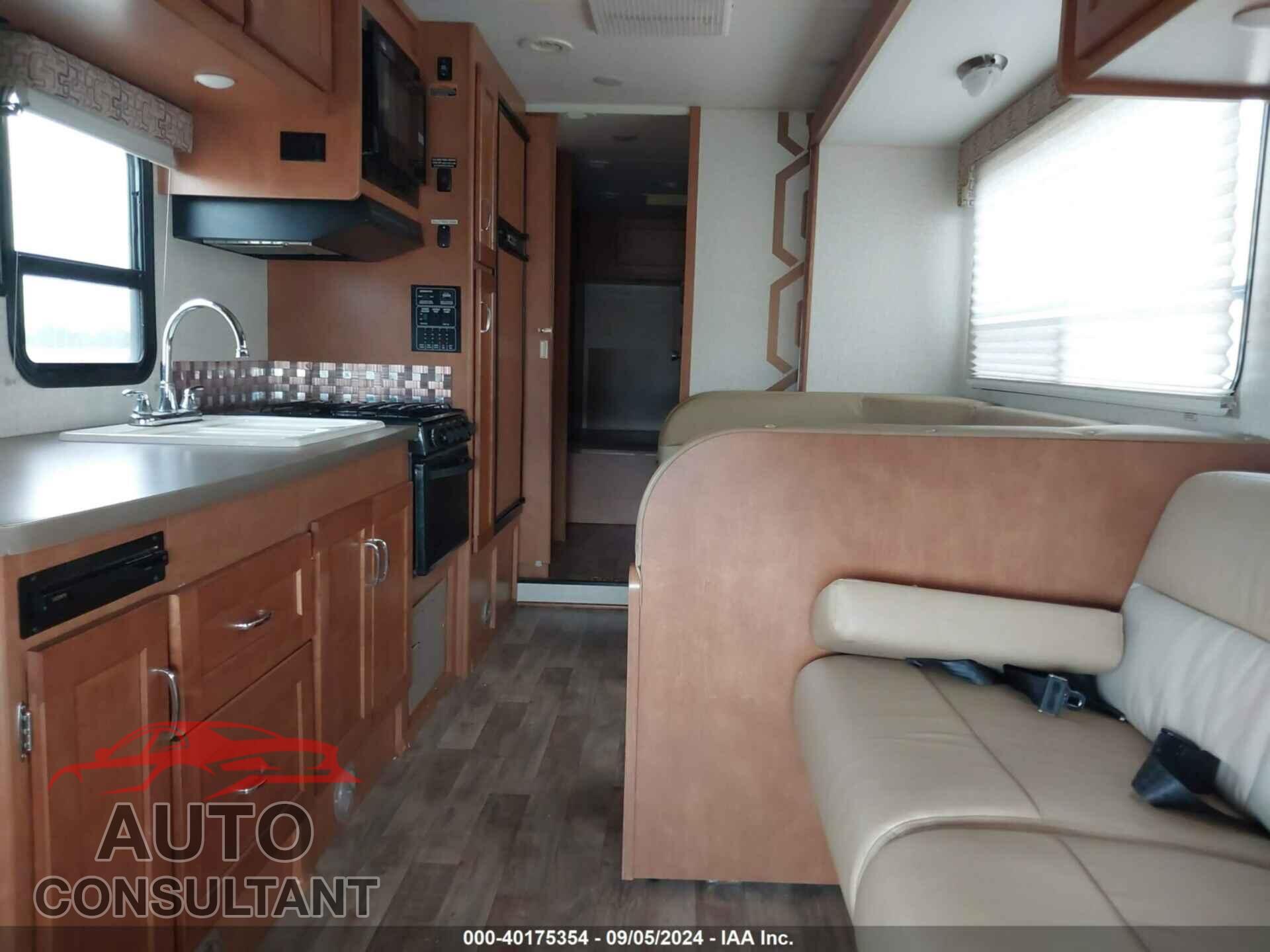 FORD E-450 CUTAWAY 2017 - 1FDXE4FS8HDC02150