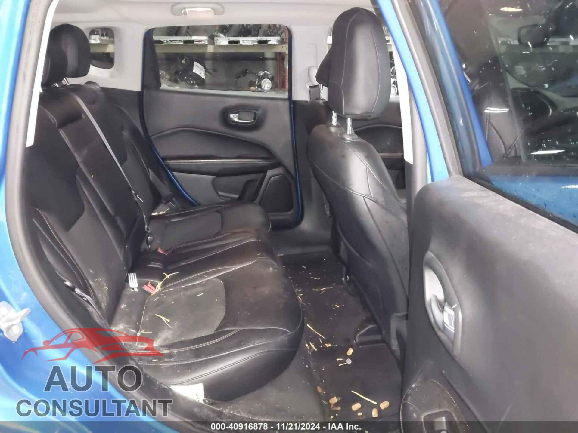 JEEP COMPASS 2018 - 3C4NJDBB2JT136580