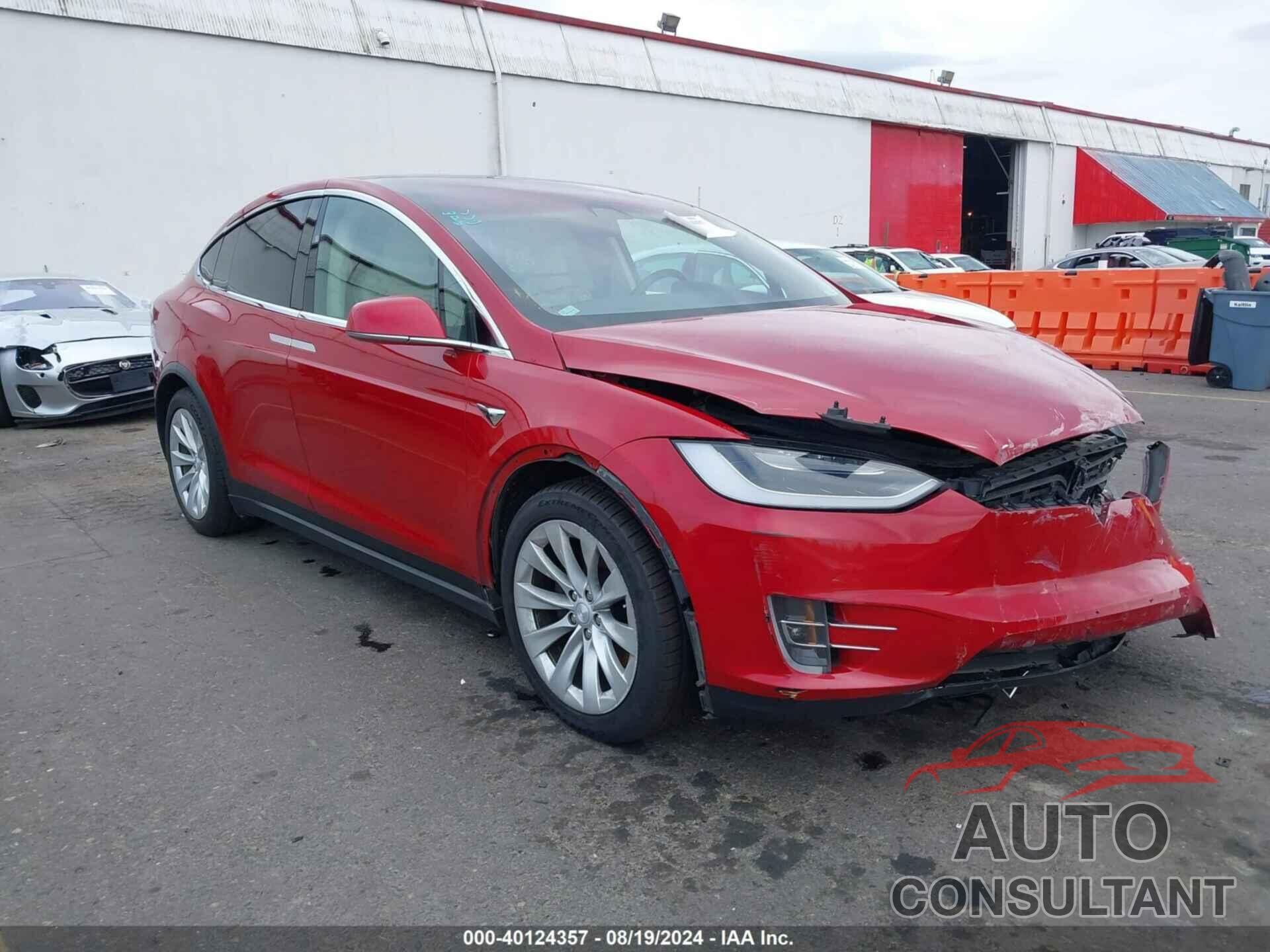 TESLA MODEL X 2018 - 5YJXCBE22JF114760