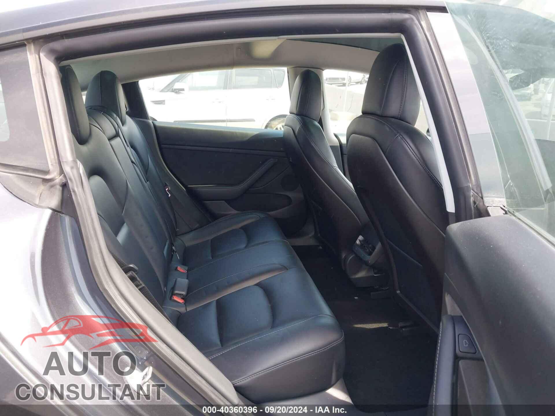 TESLA MODEL 3 2021 - 5YJ3E1EA4MF996142