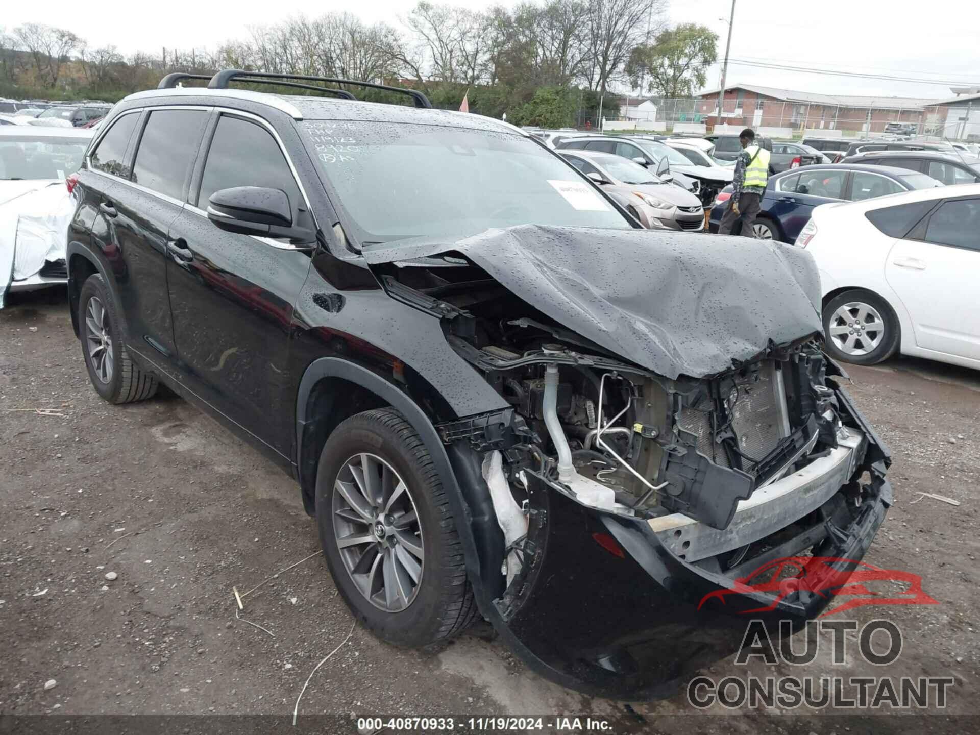 TOYOTA HIGHLANDER 2018 - 5TDKZRFH6JS278920