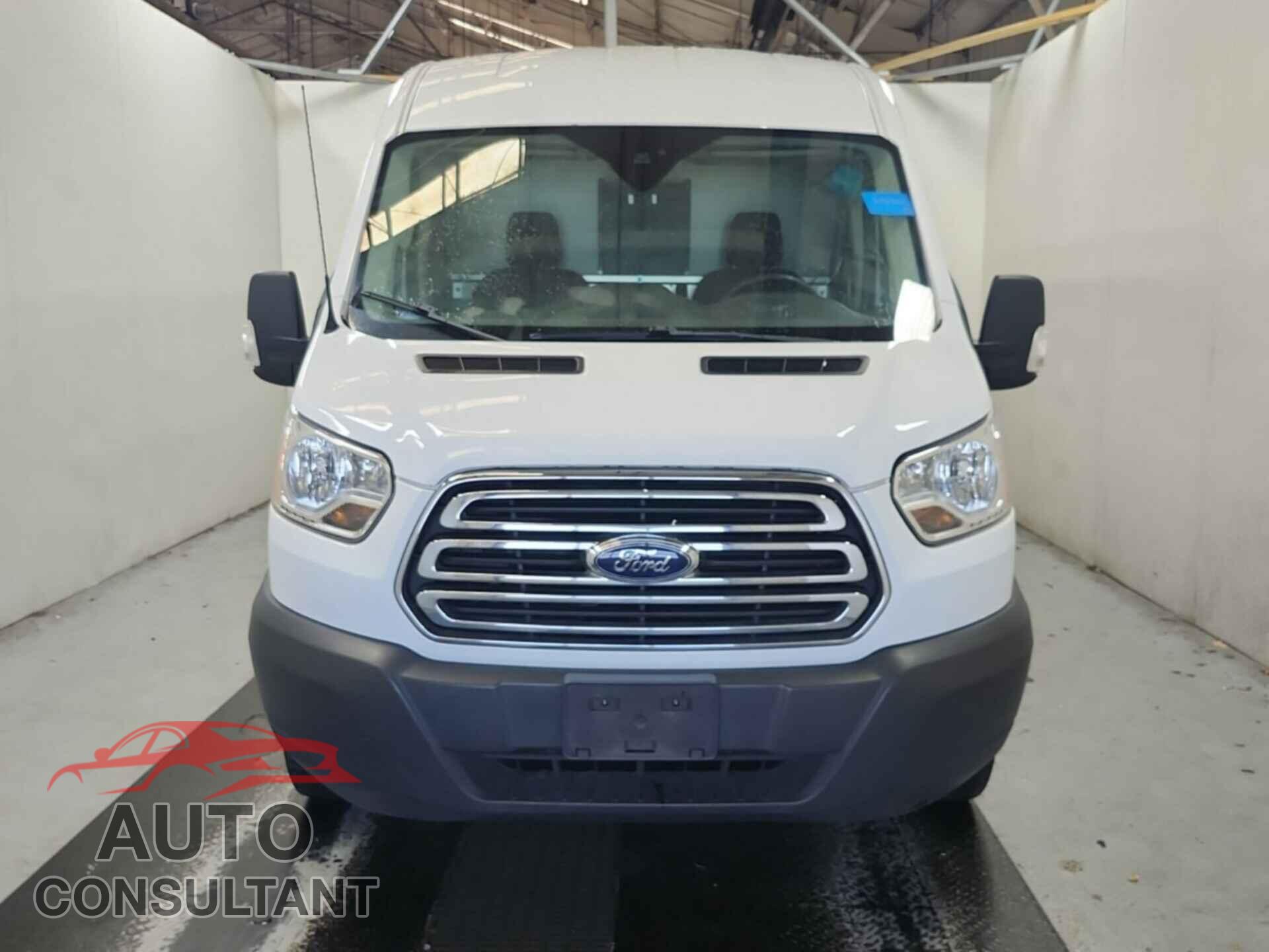 FORD TRANSIT 2019 - 1FTYR2CM3KKA04053