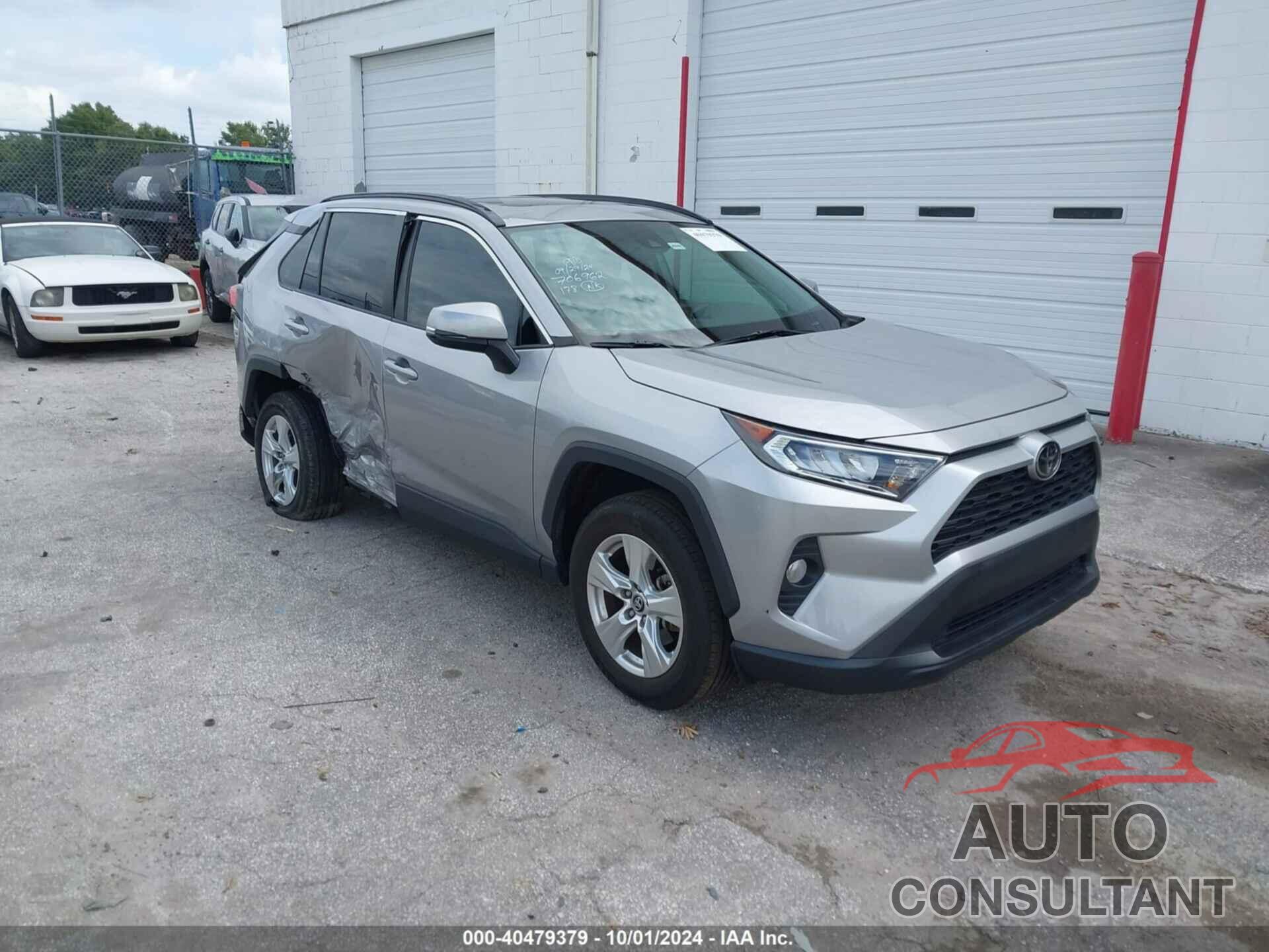 TOYOTA RAV4 2020 - 2T3W1RFV3LC035700