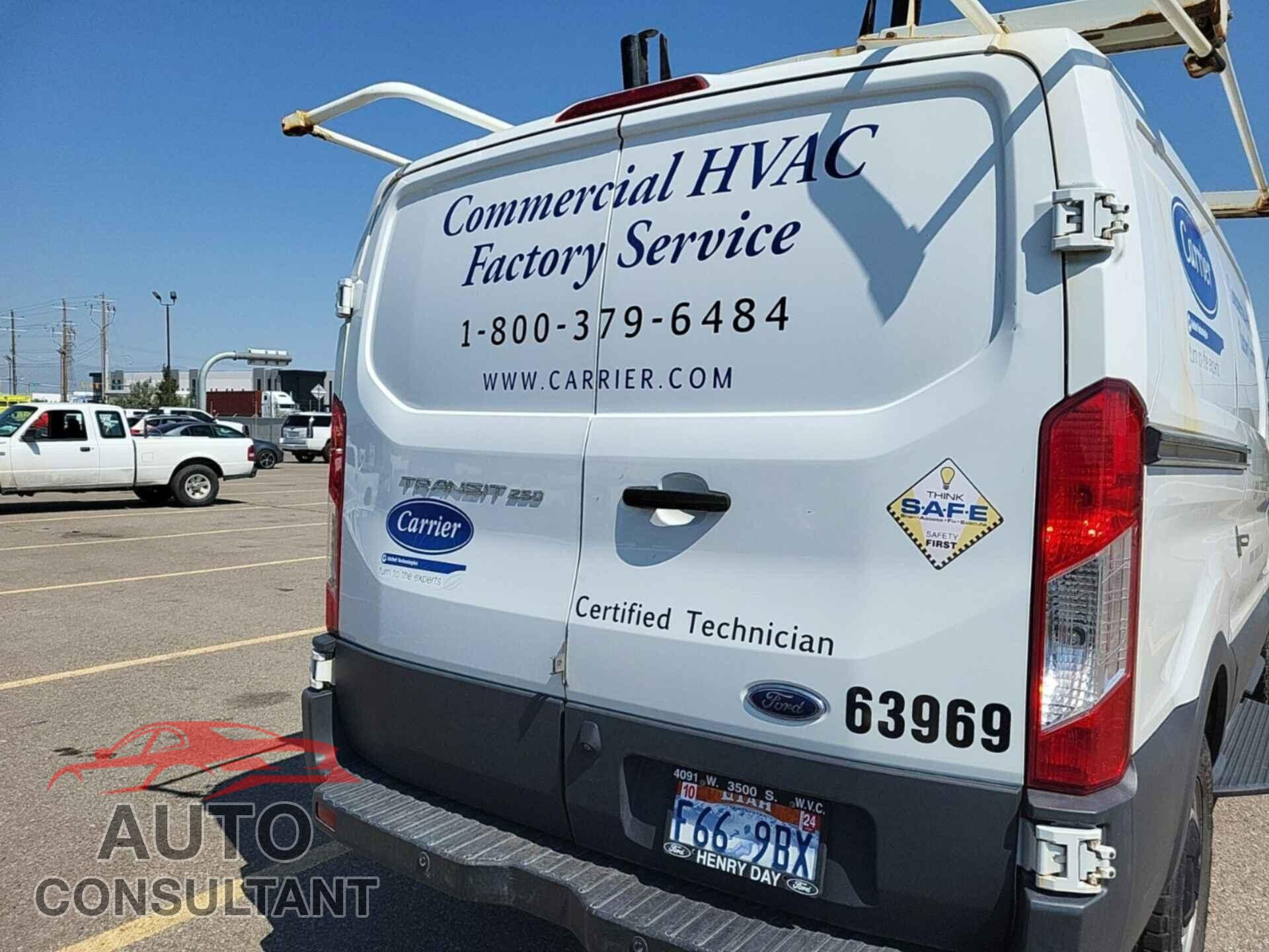 FORD TRANSIT 2017 - 1FTYR1YM0HKB36408