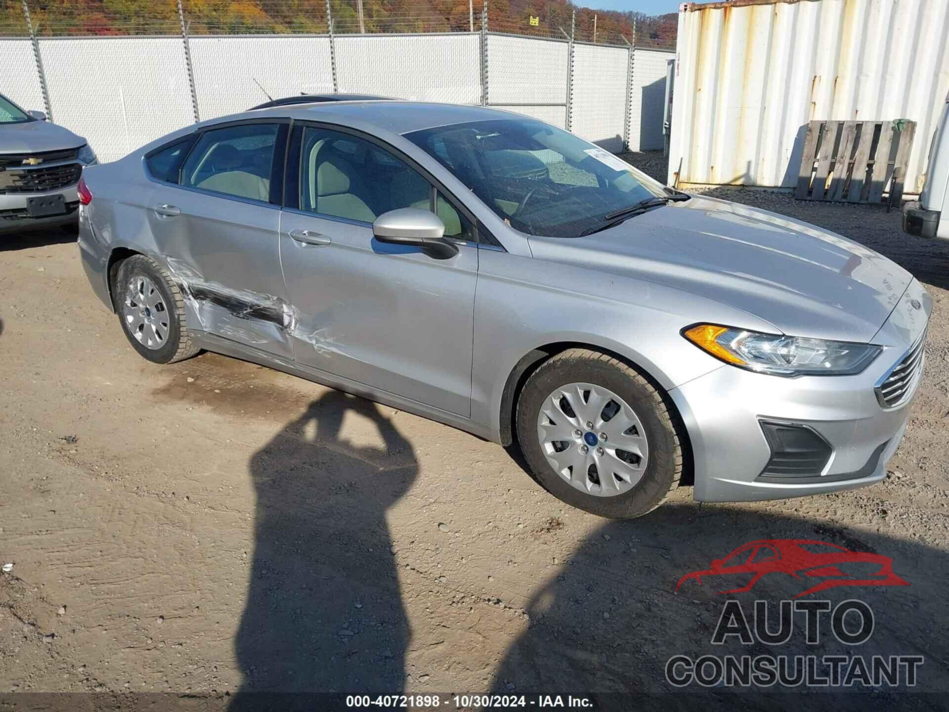 FORD FUSION 2019 - 3FA6P0G71KR183586