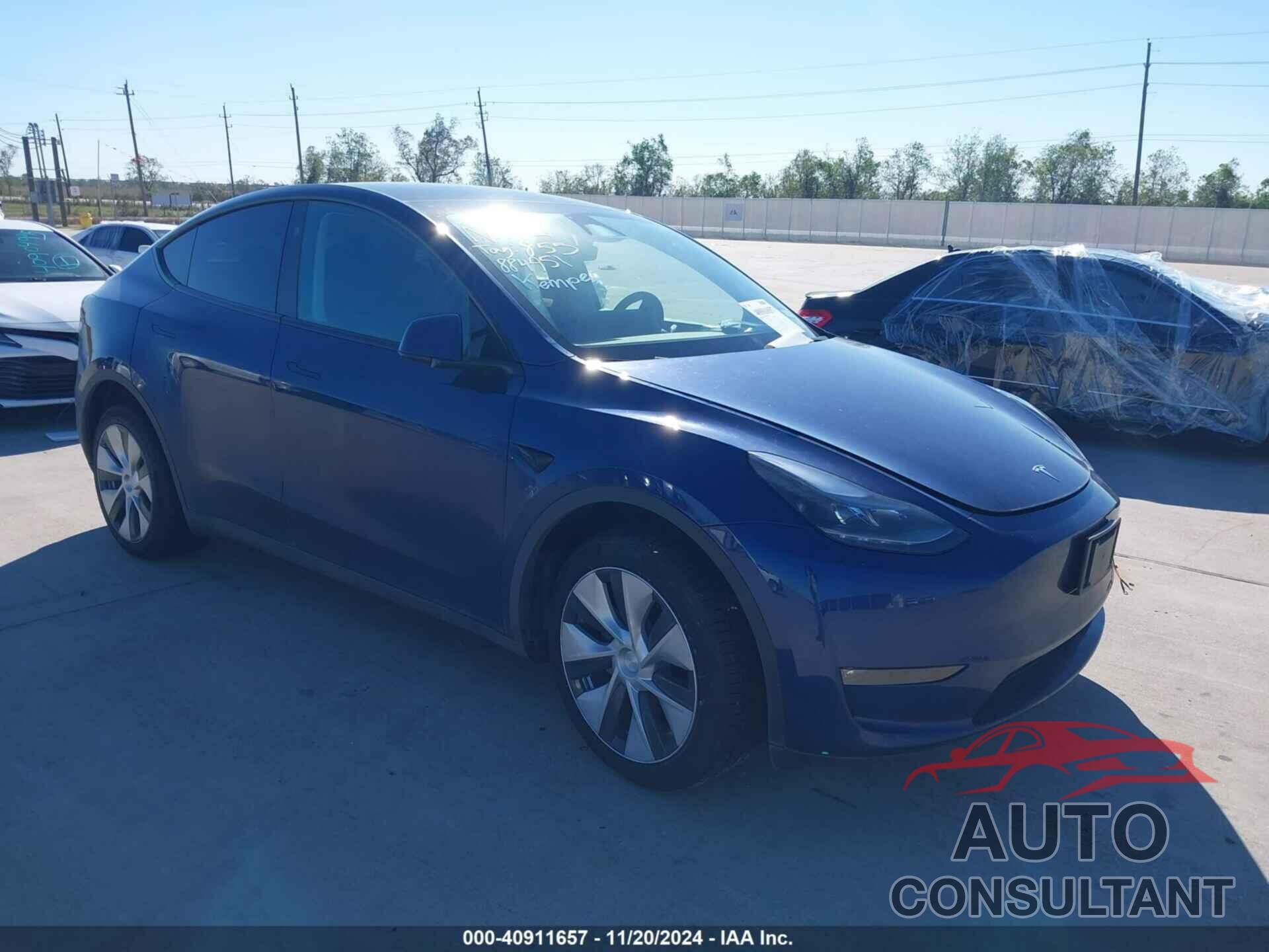 TESLA MODEL Y 2023 - 7SAYGDEE9PF884951
