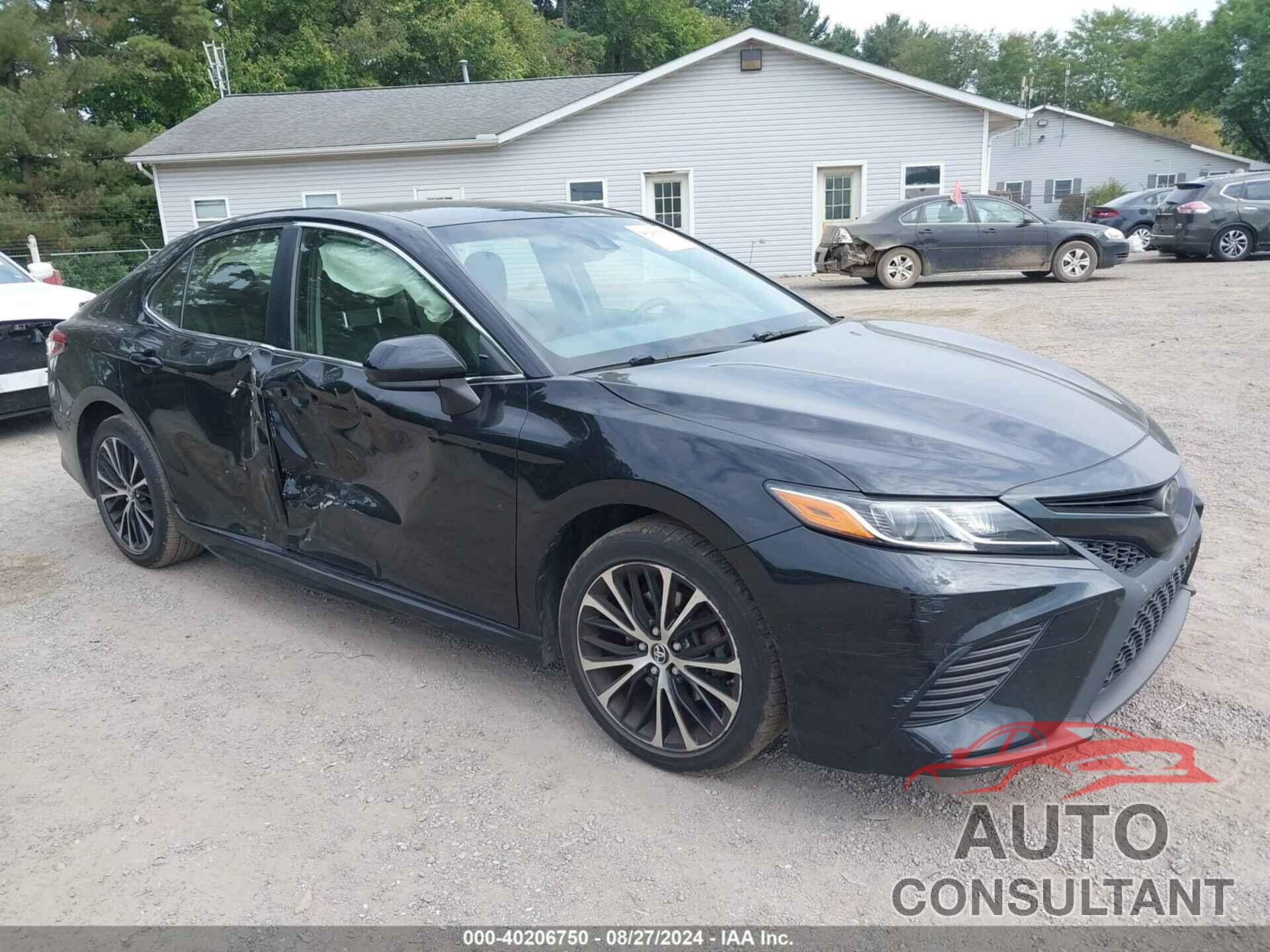 TOYOTA CAMRY 2018 - JTNB11HK5J3015896