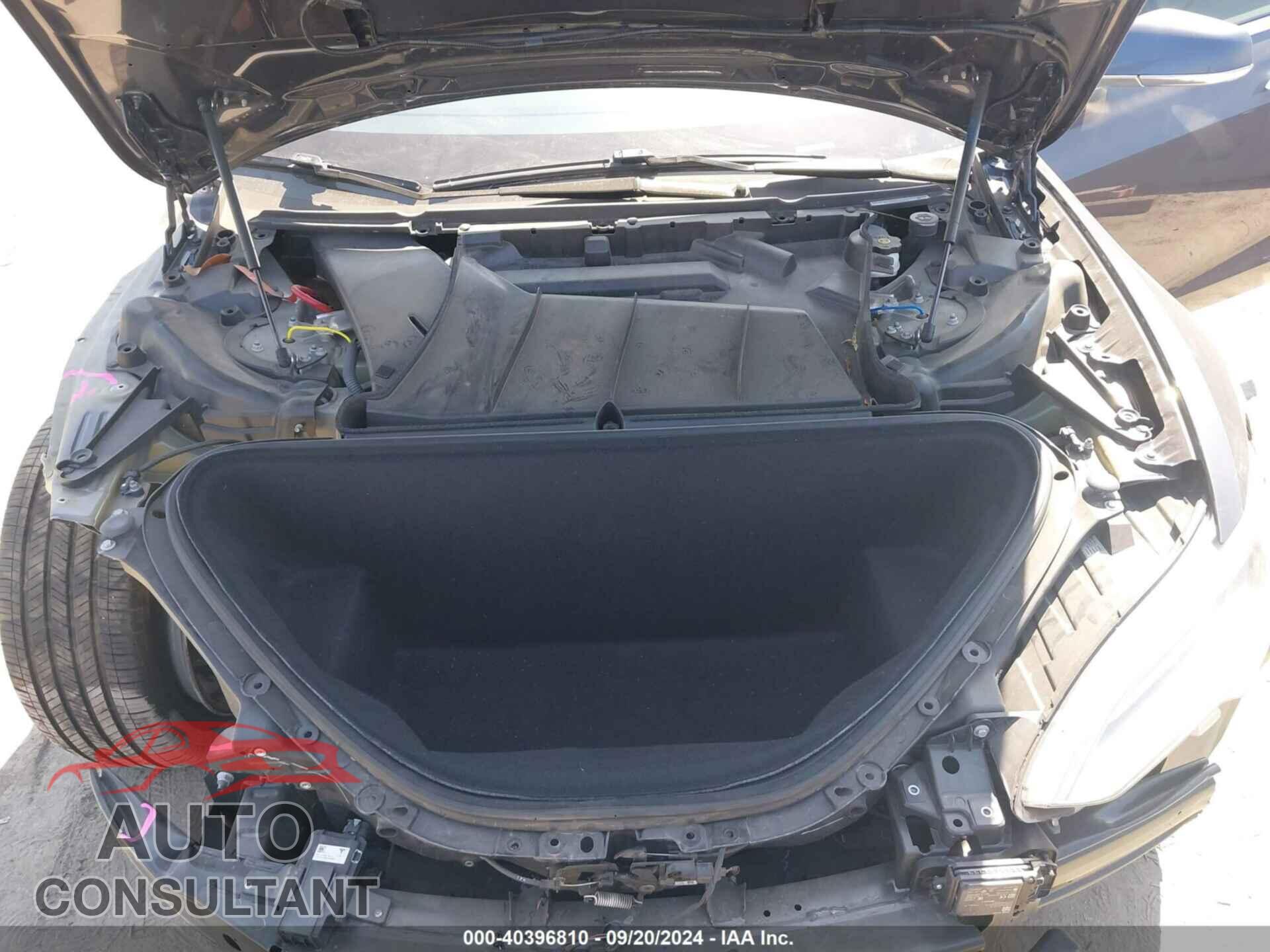 TESLA MODEL S 2020 - 5YJSA1E27LF396844
