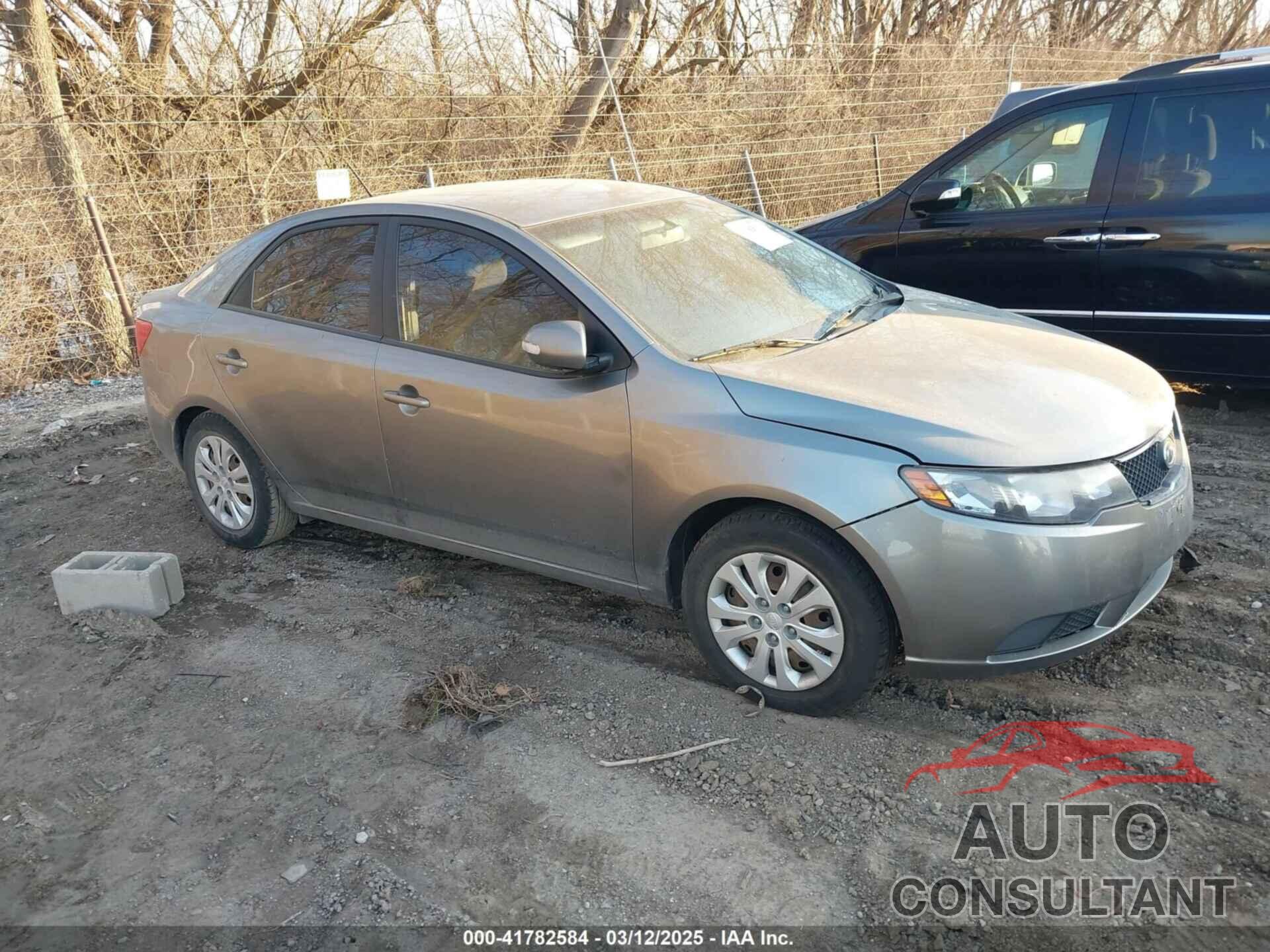 KIA FORTE 2010 - KNAFU4A21A5860304