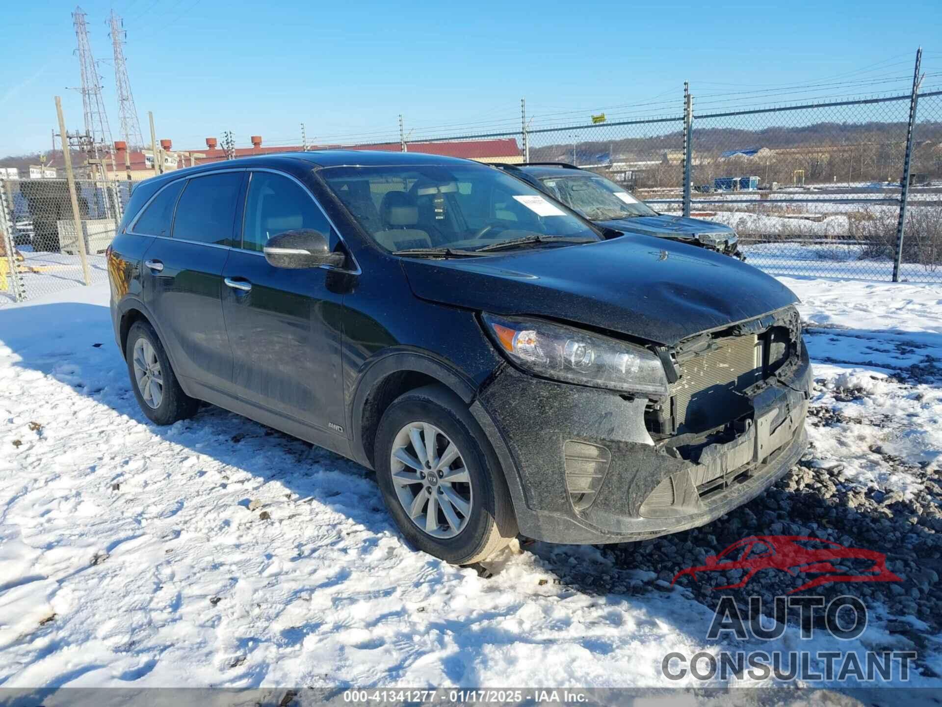 KIA SORENTO 2019 - 5XYPGDA32KG558195