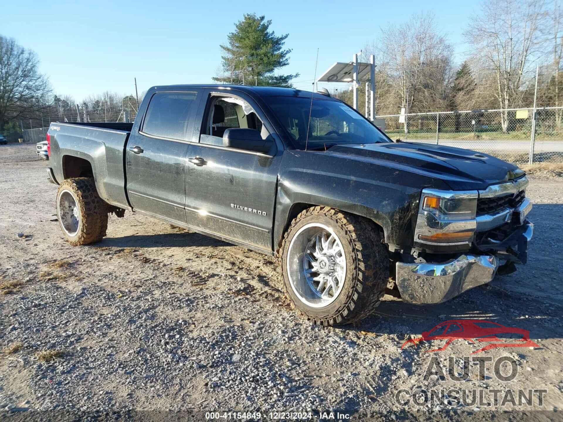 CHEVROLET SILVERADO 1500 2017 - 1GCUKREC8HF175401