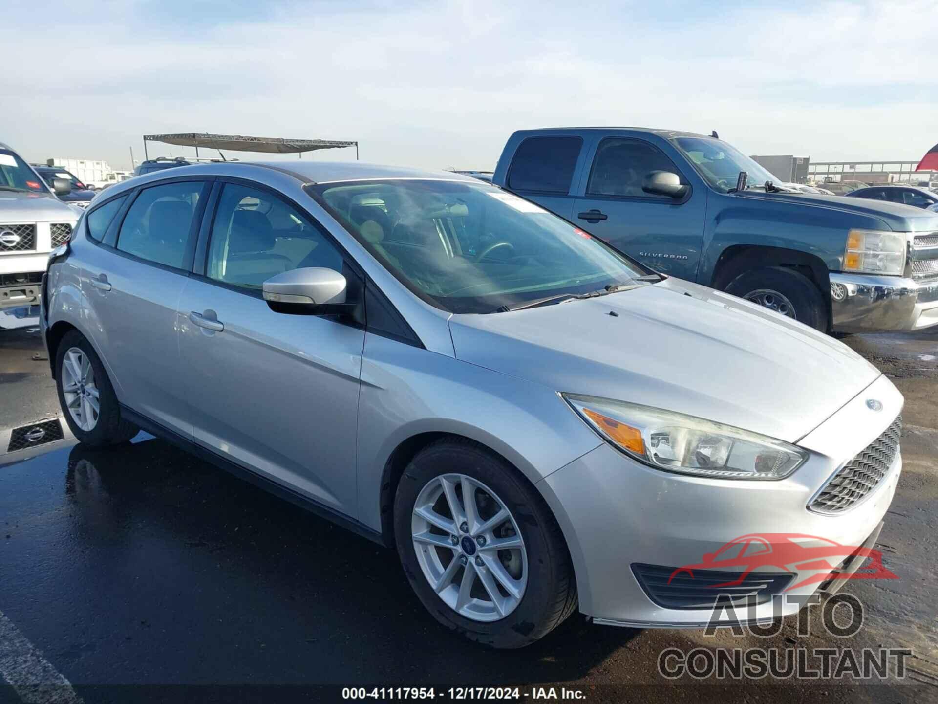 FORD FOCUS 2017 - 1FADP3K28HL264080