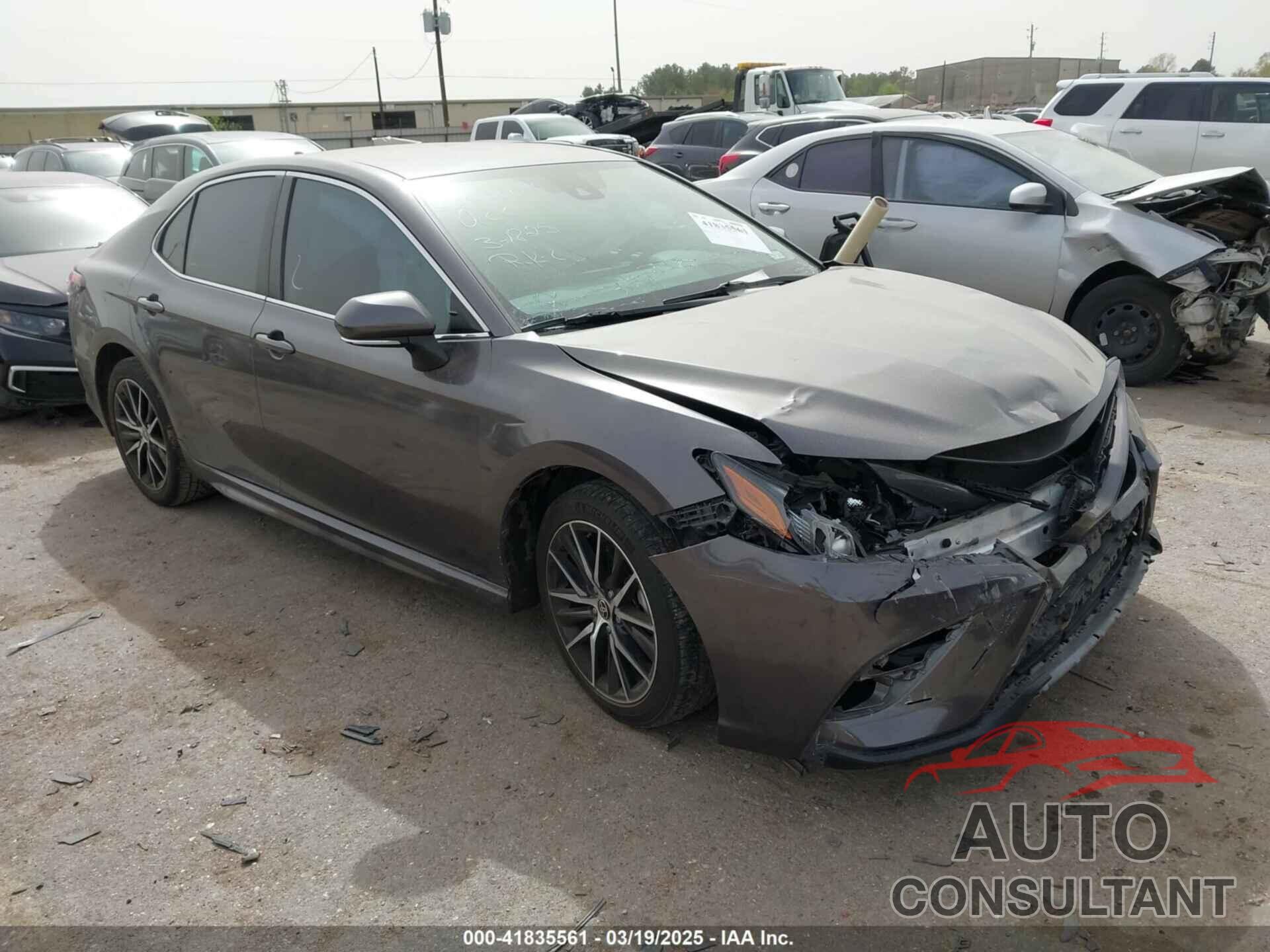 TOYOTA CAMRY 2023 - 4T1G11AK3PU721350