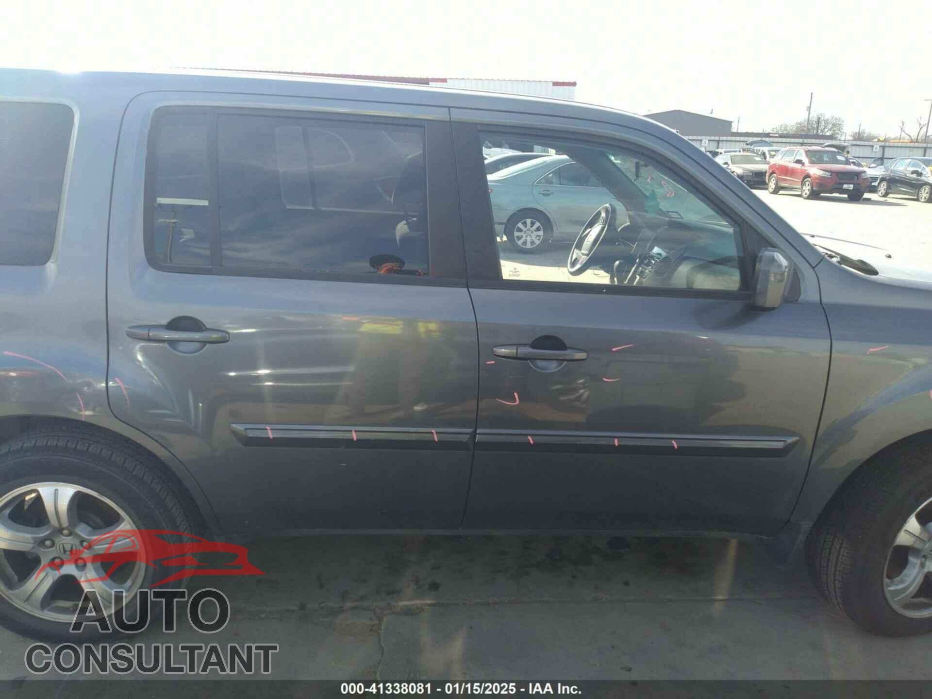 HONDA PILOT 2013 - 5FNYF3H48DB021633