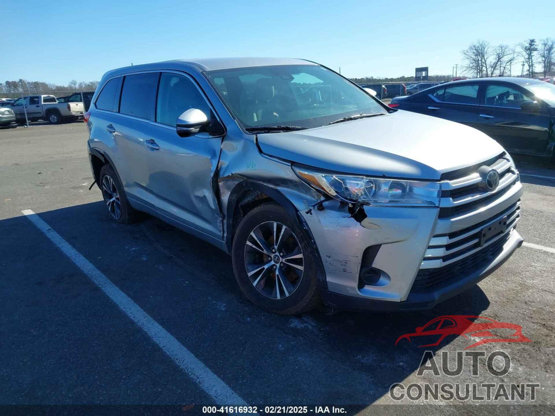 TOYOTA HIGHLANDER 2018 - 5TDZZRFH2JS274393