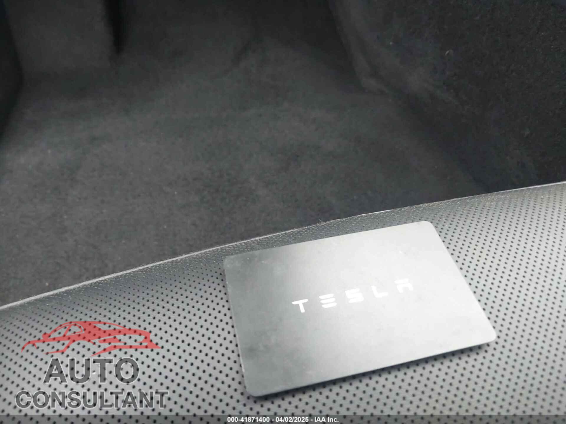 TESLA MODEL 3 2024 - 5YJ3E1EA5RF732502