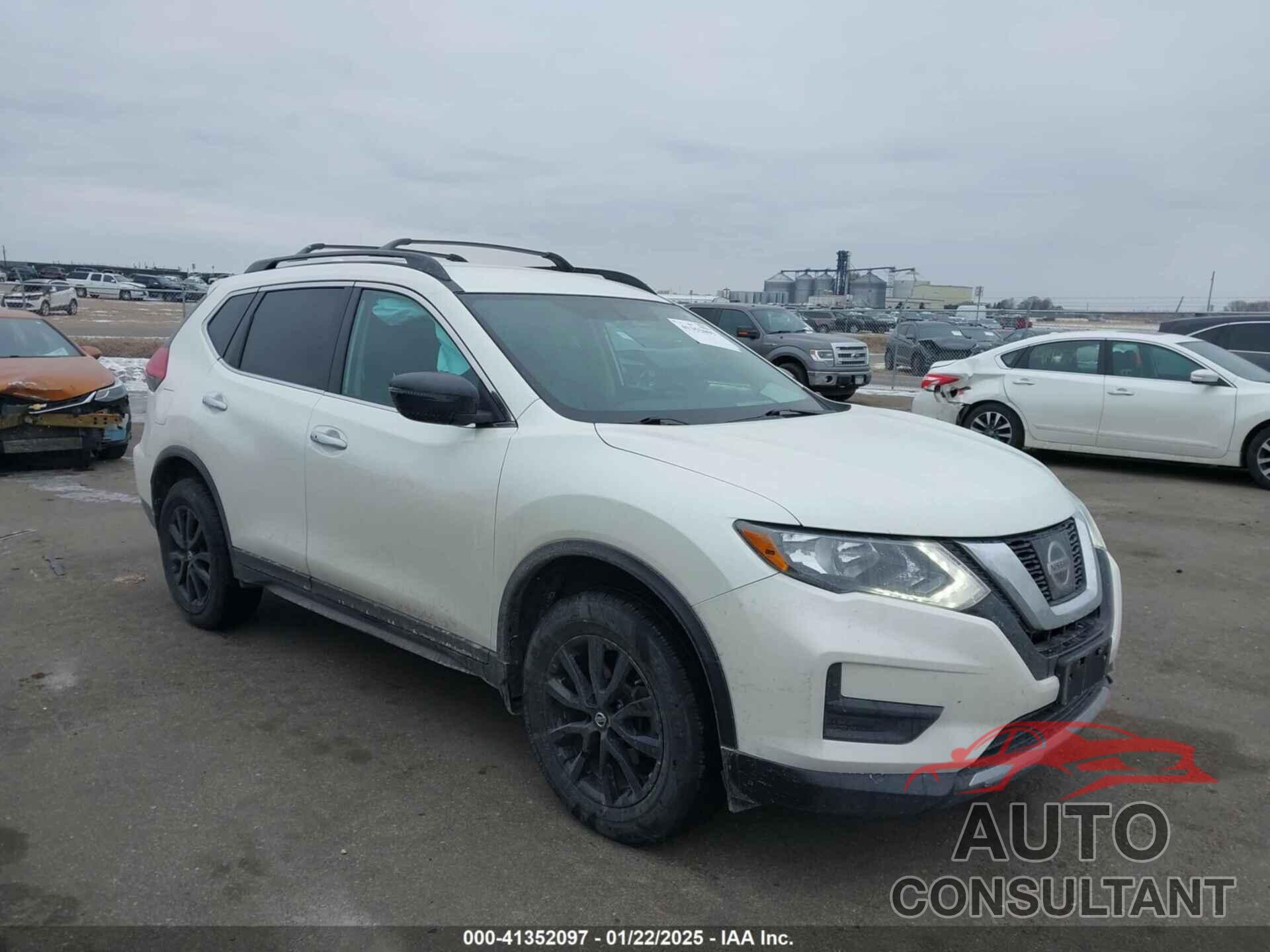 NISSAN ROGUE 2017 - 5N1AT2MV4HC829687