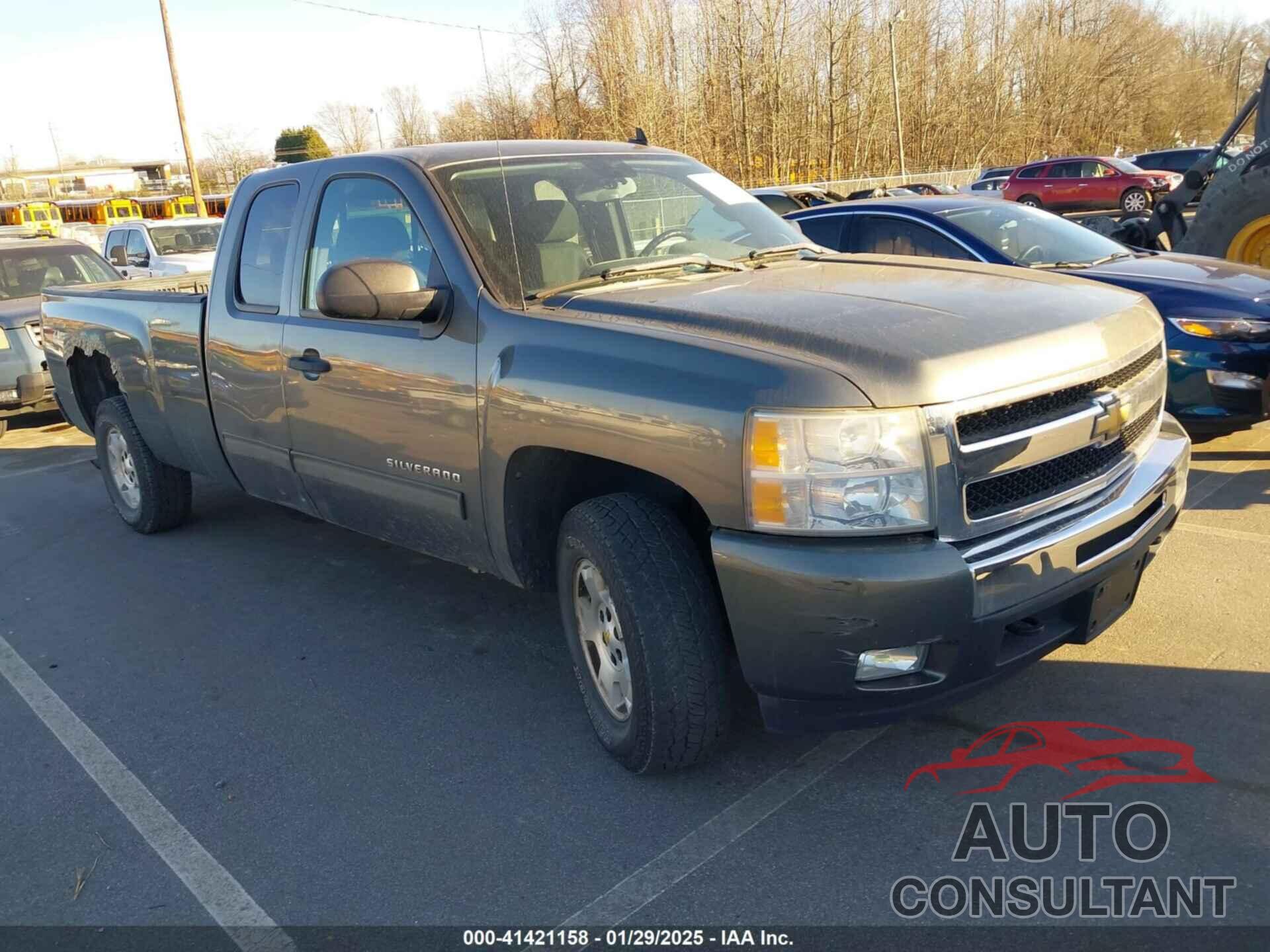 CHEVROLET SILVERADO 1500 2011 - 1GCRKSE05BZ382787