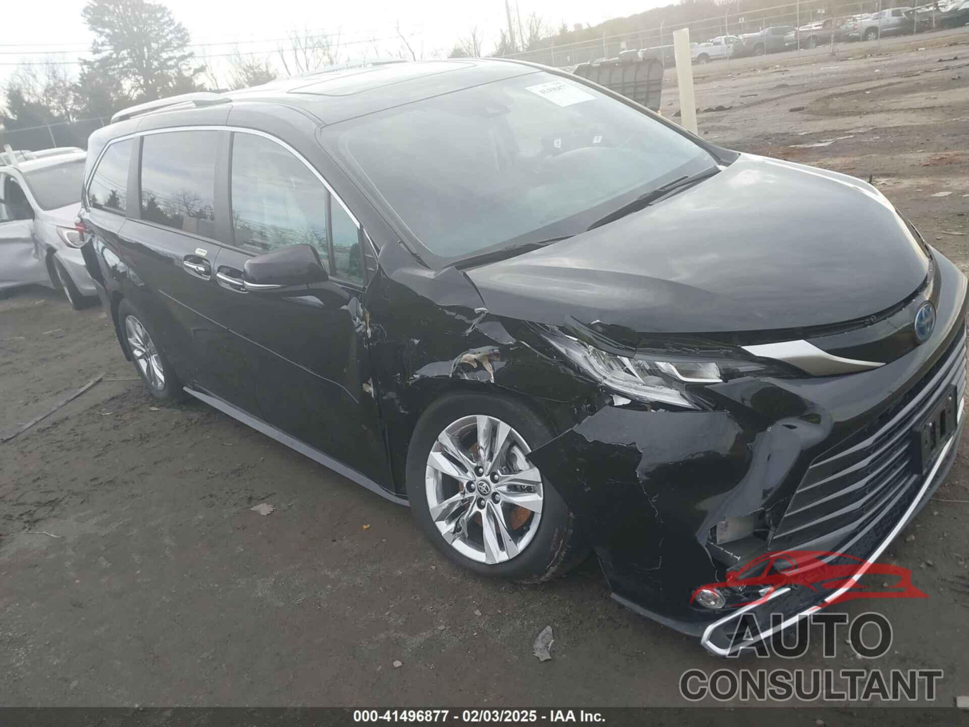 TOYOTA SIENNA 2023 - 5TDZSKFC8PS103575