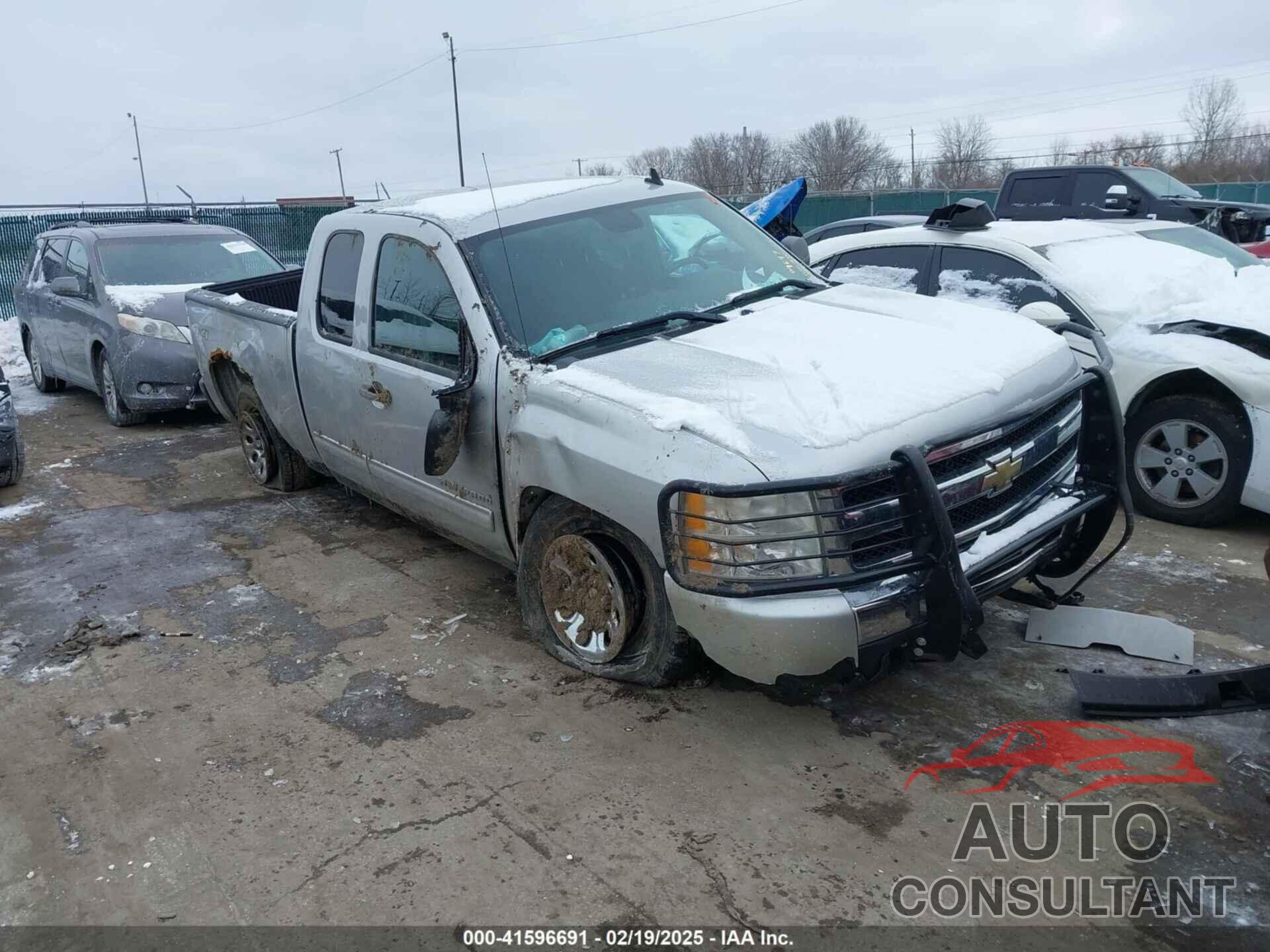 CHEVROLET SILVERADO 1500 2011 - 1GCRKSEA1BZ162247