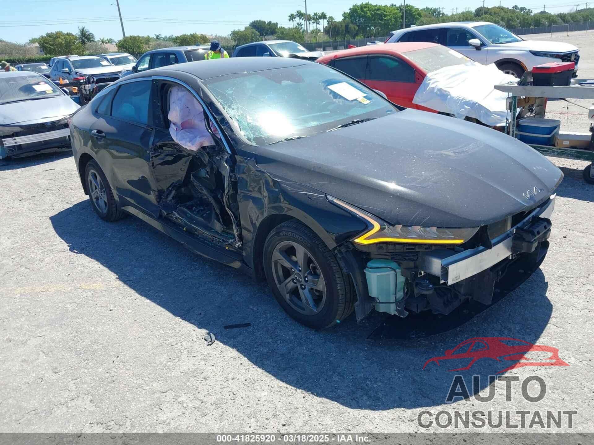 KIA K5 2022 - 5XXG24J25NG115294