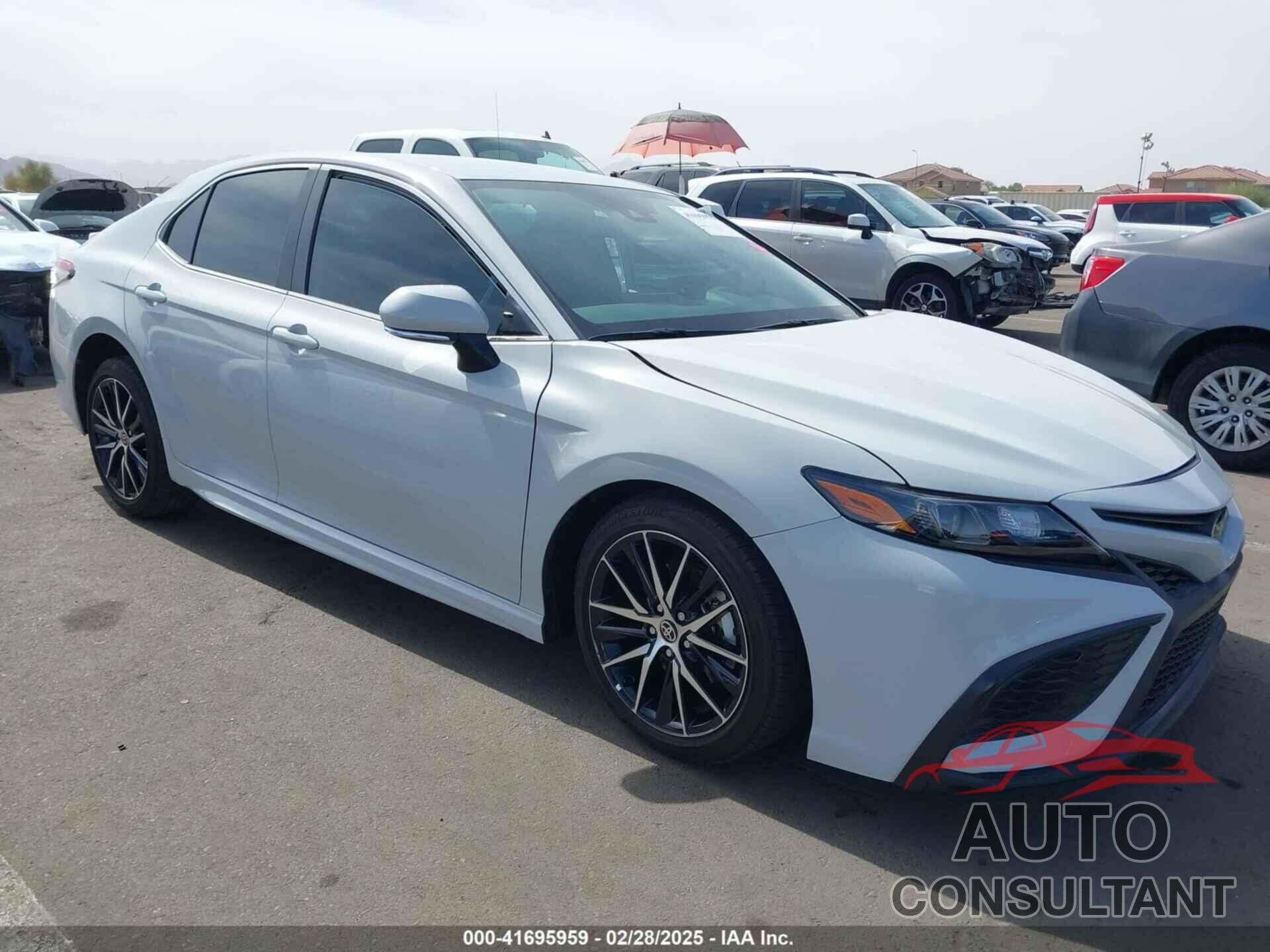 TOYOTA CAMRY 2023 - 4T1G11AKXPU187666