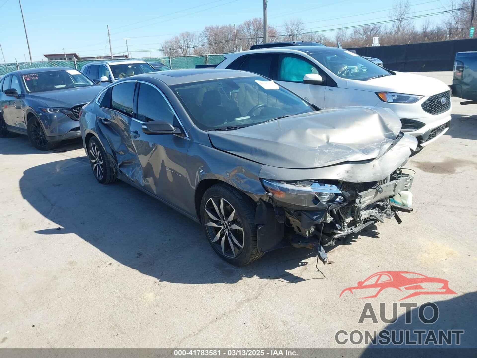 CHEVROLET MALIBU 2017 - 1G1ZE5ST1HF233898