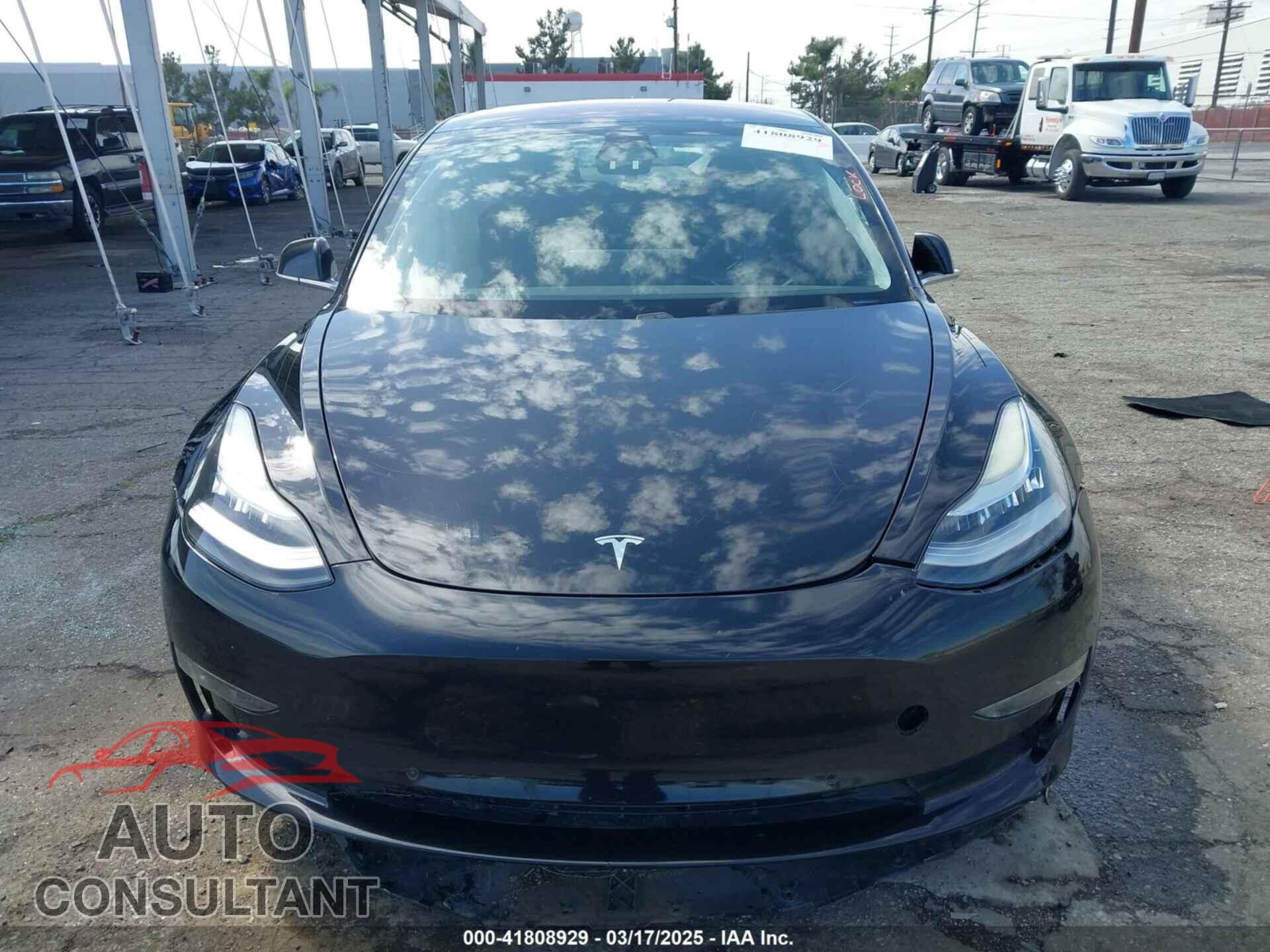 TESLA MODEL 3 2017 - 5YJ3E1EA0HF002379