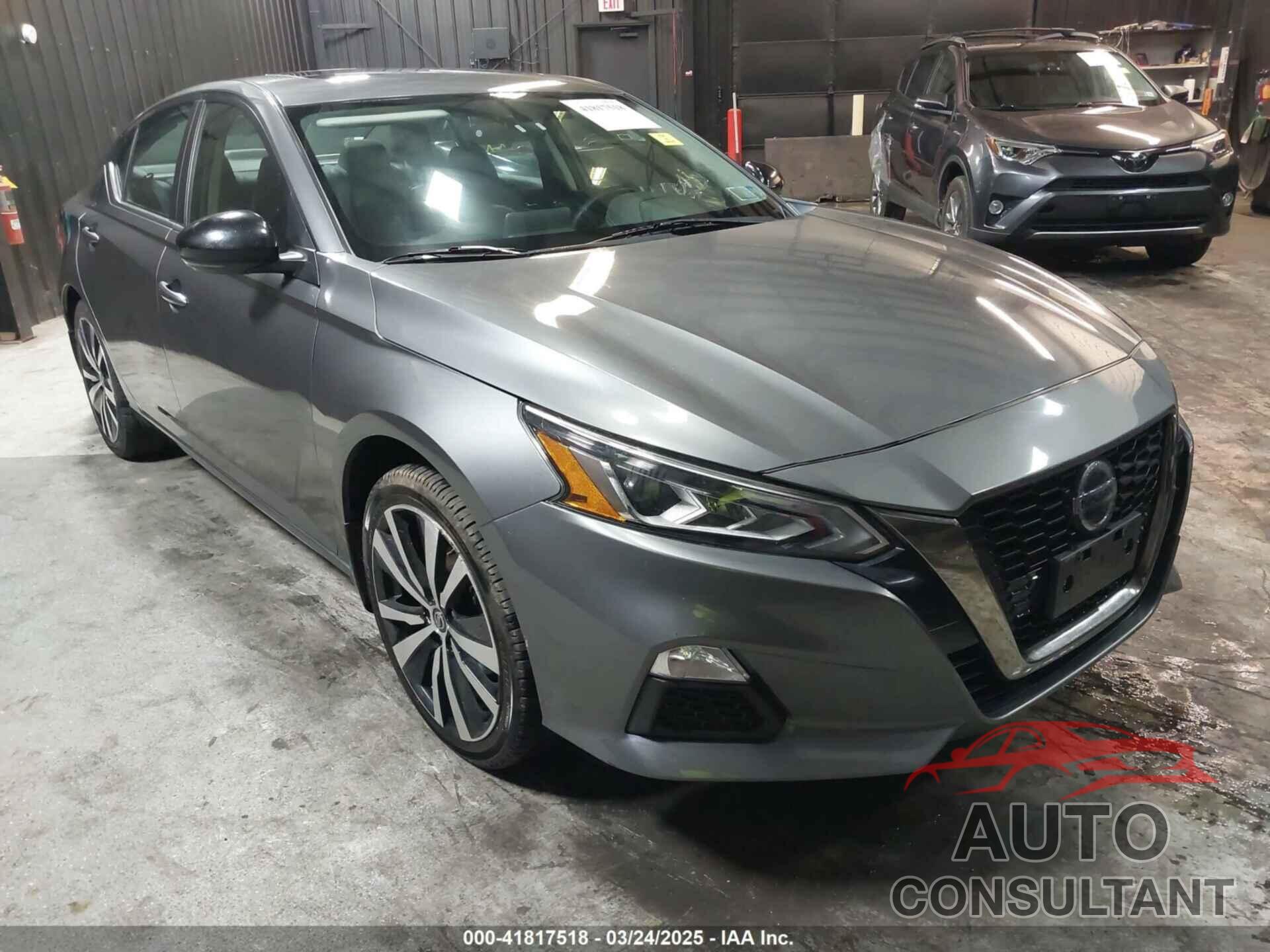 NISSAN ALTIMA 2019 - 1N4BL4CW6KN303044