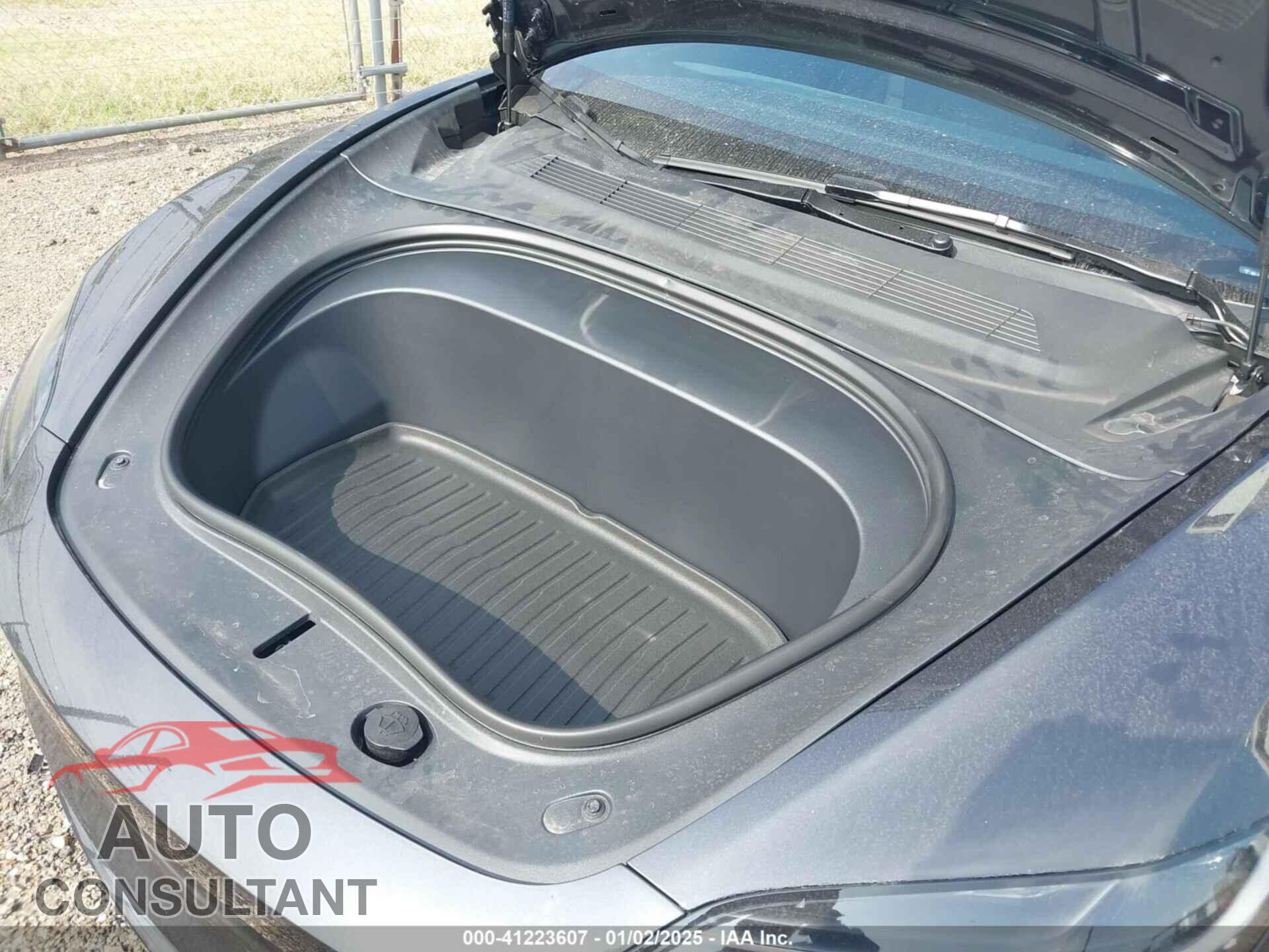 TESLA MODEL 3 2024 - 5YJ3E1EA7RF848199