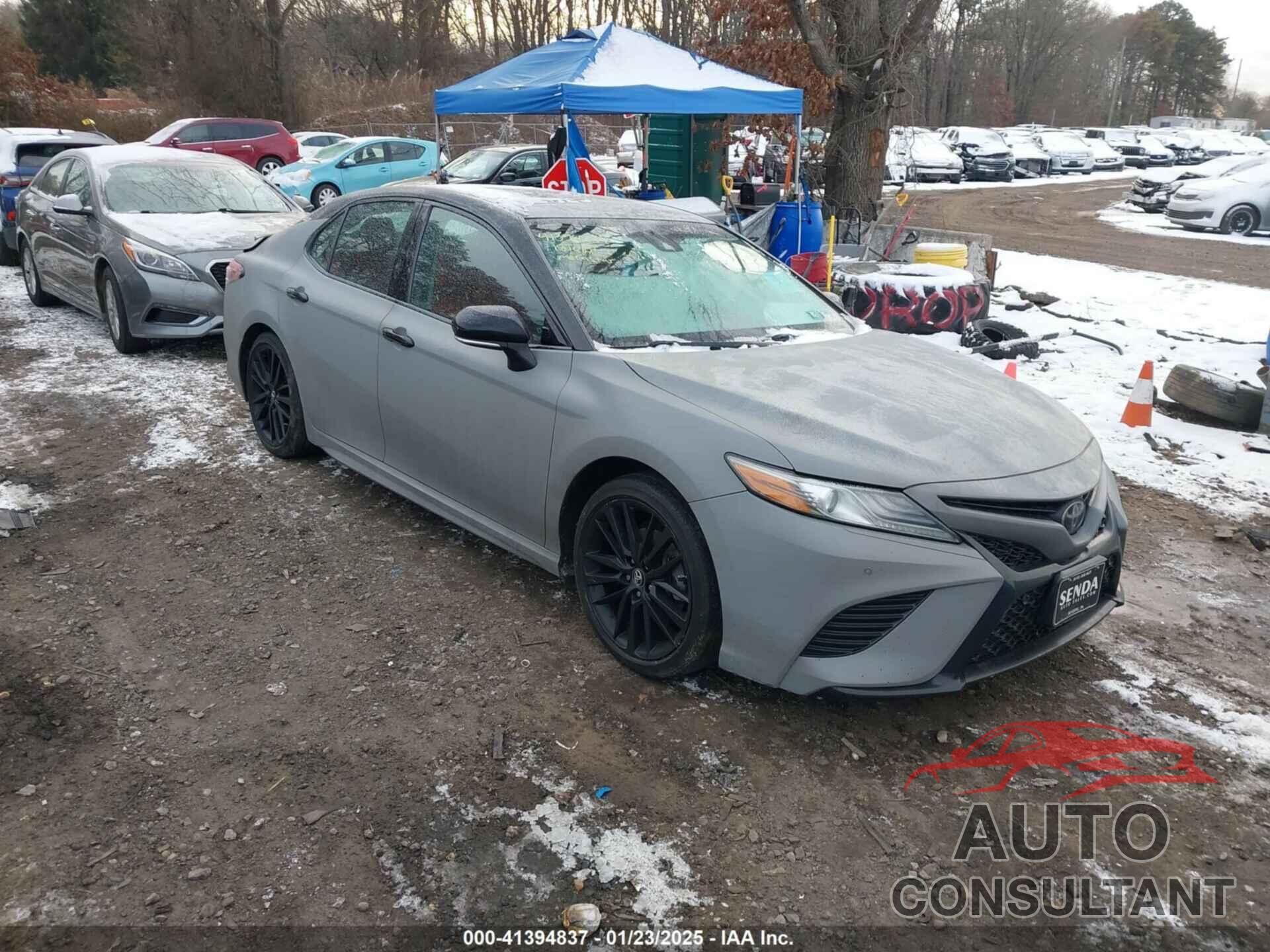 TOYOTA CAMRY 2018 - 4T1B61HK9JU067754
