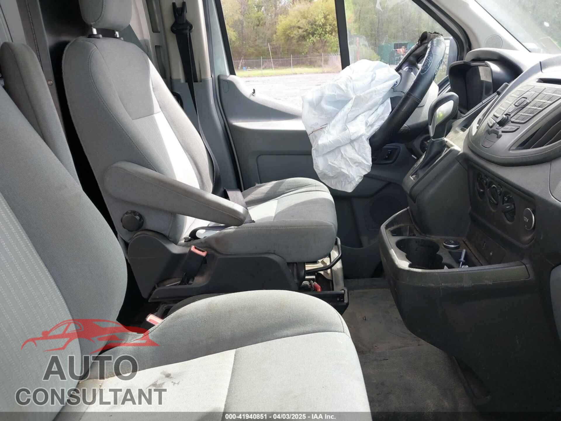 FORD TRANSIT-250 2015 - 1FTNR2ZG6FKB29817