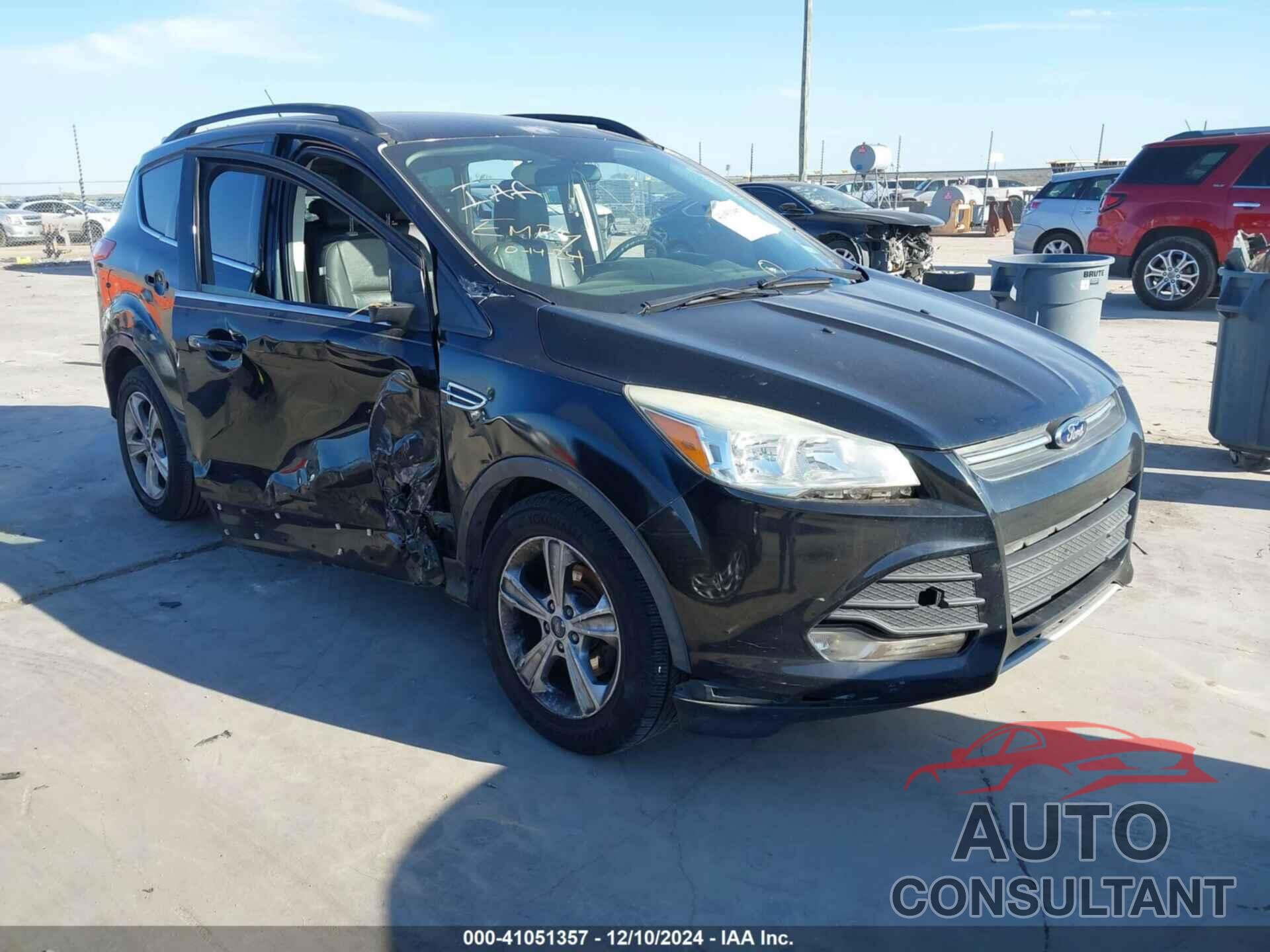 FORD ESCAPE 2016 - 1FMCU0GX3GUC57821