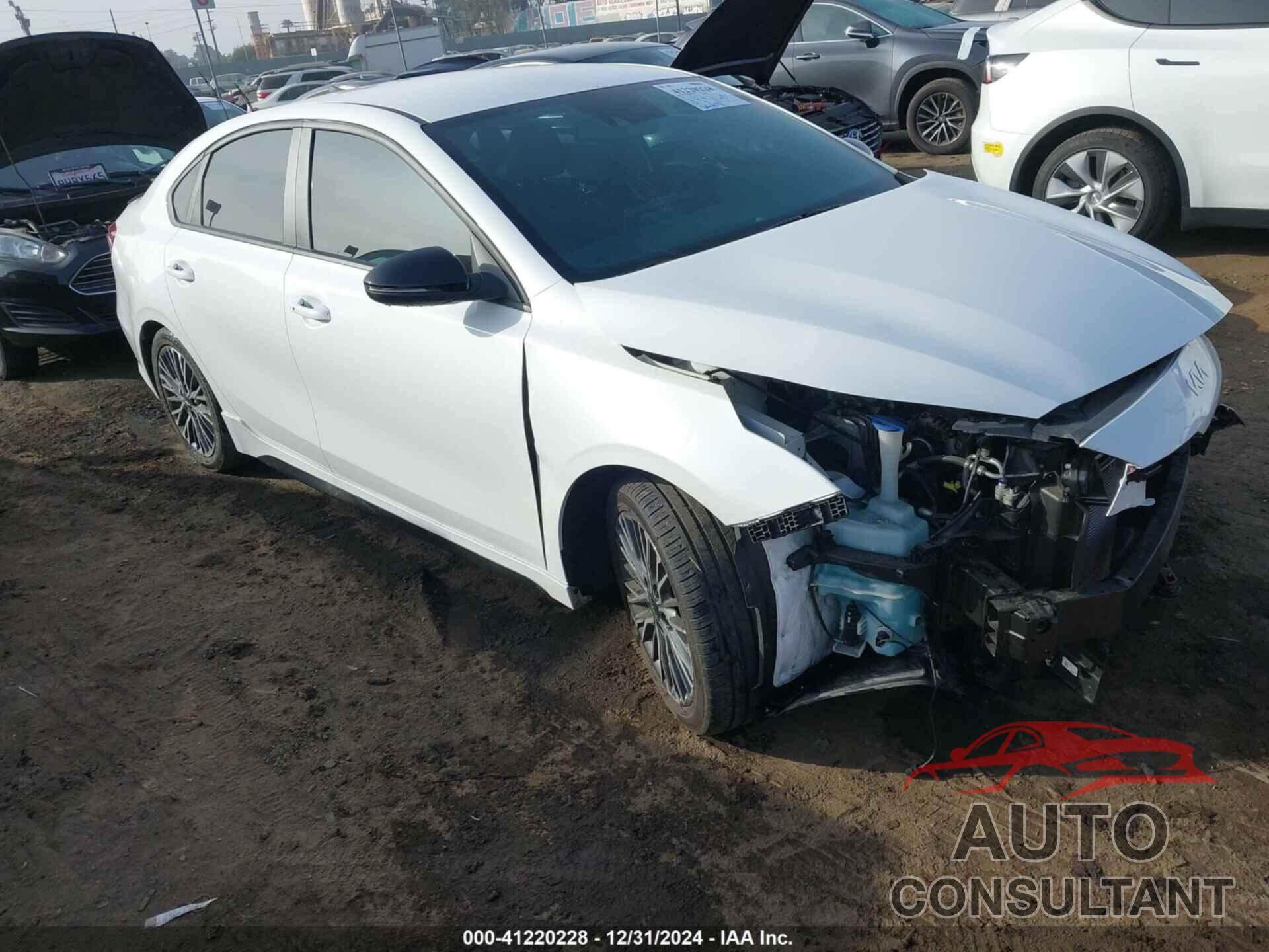 KIA FORTE 2023 - 3KPF54AD8PE556241