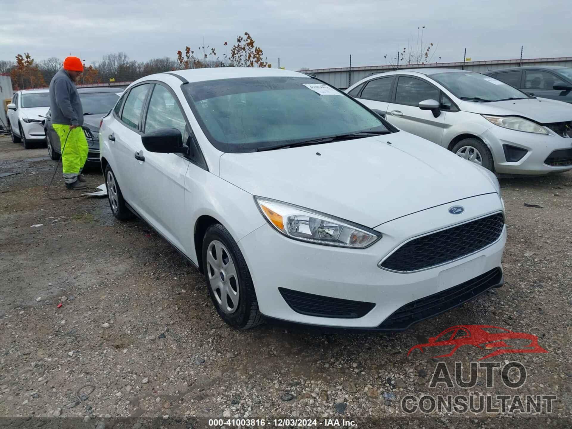 FORD FOCUS 2018 - 1FADP3E20JL265807