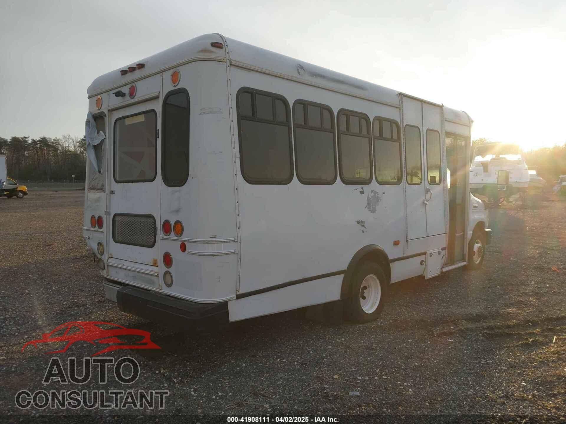 FORD E-450 CUTAWAY 2011 - 1FDFE4FS6BDB26642