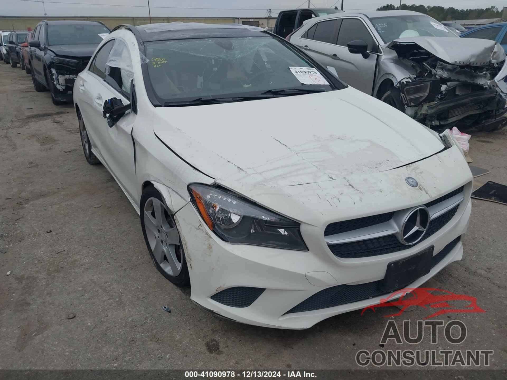 MERCEDES-BENZ CLA 250 2015 - WDDSJ4EB7FN187925