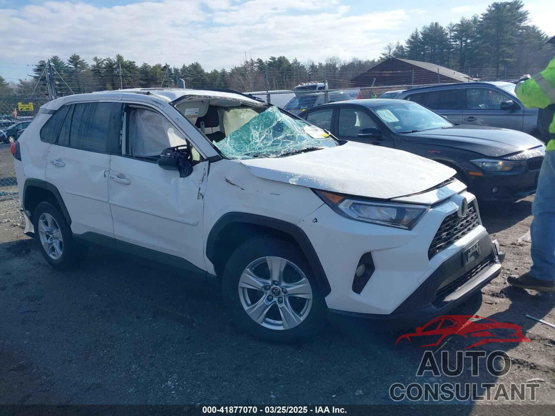 TOYOTA RAV4 2019 - JTMP1RFVXKD014440
