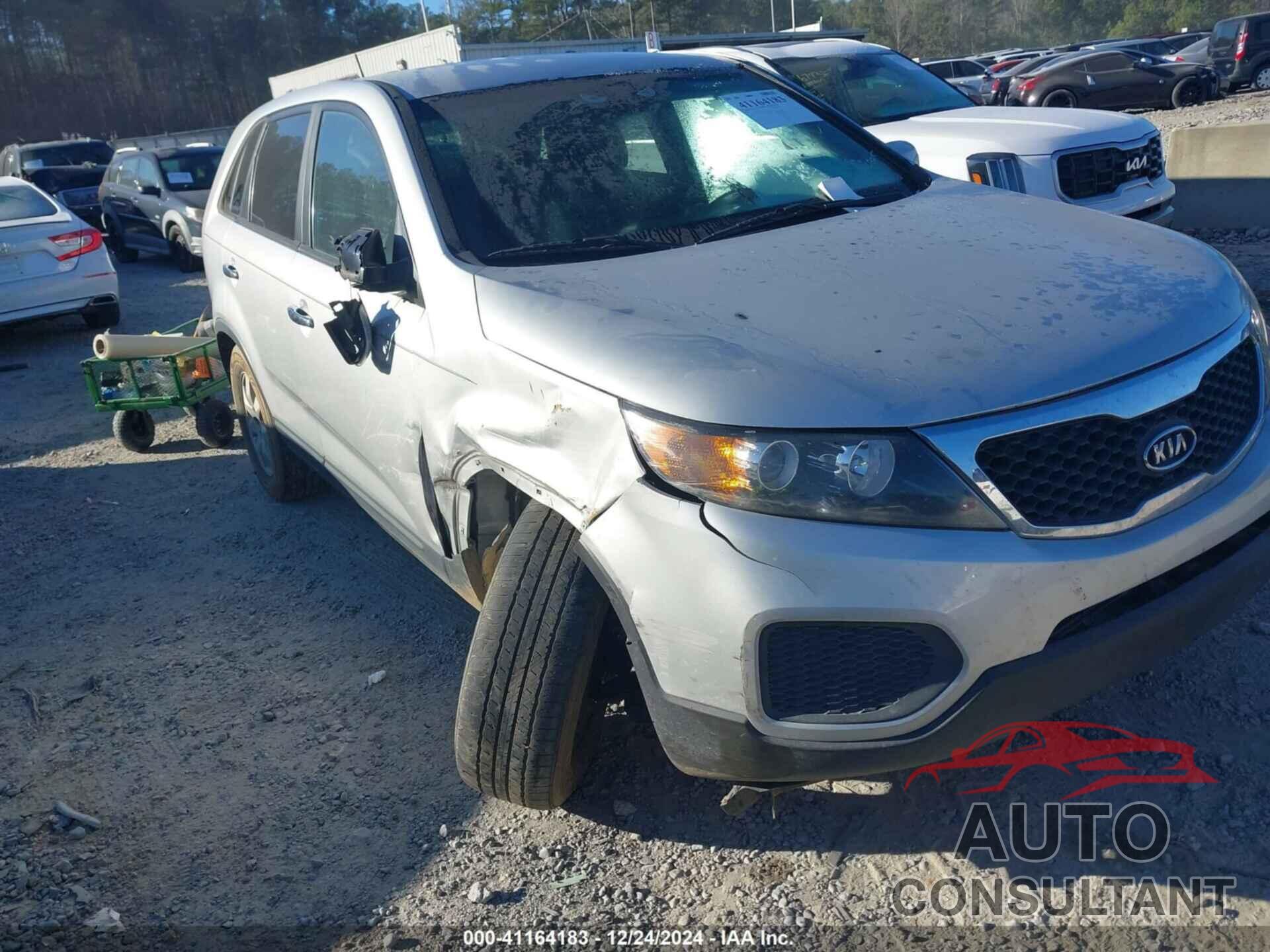 KIA SORENTO 2012 - 5XYKT3A10CG272331