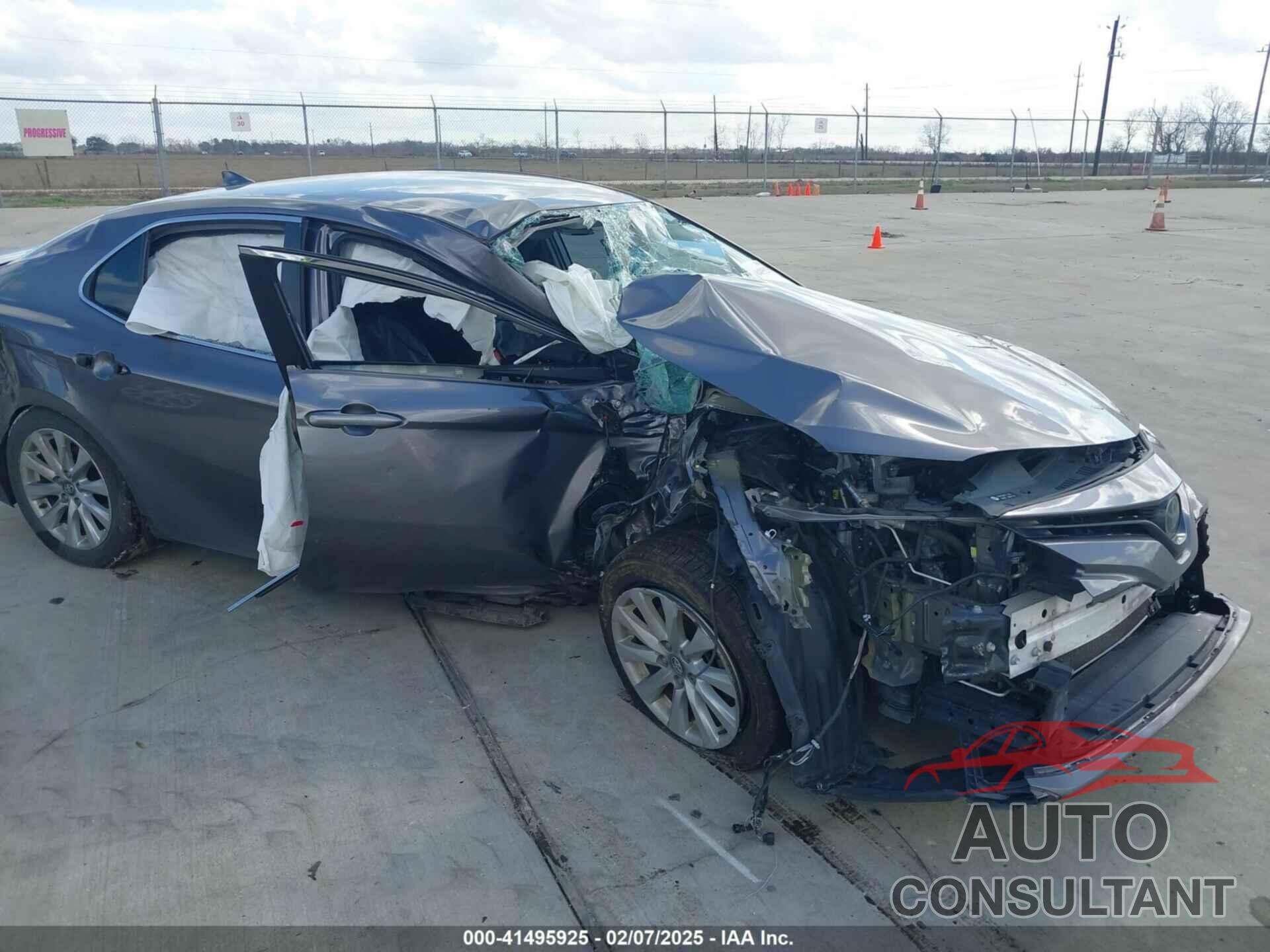 TOYOTA CAMRY 2020 - 4T1C11AK5LU929500