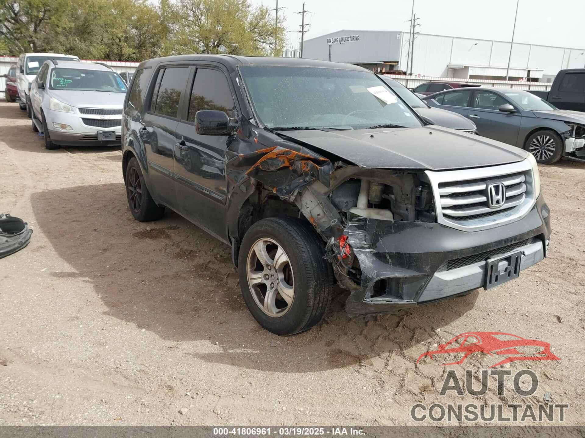 HONDA PILOT 2012 - 5FNYF4H6XCB053800