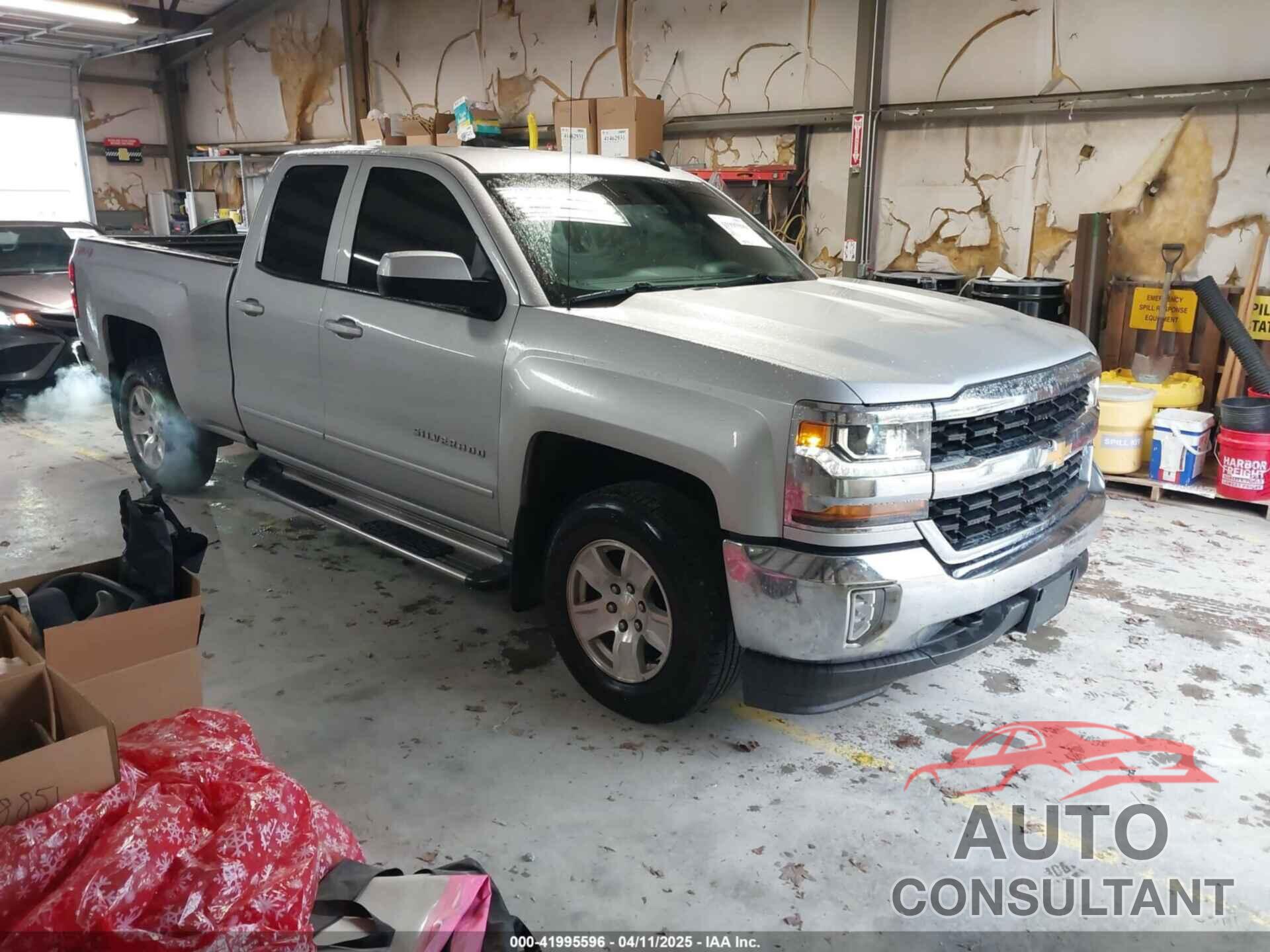 CHEVROLET SILVERADO 1500 2017 - 1GCVKREC6HZ244248