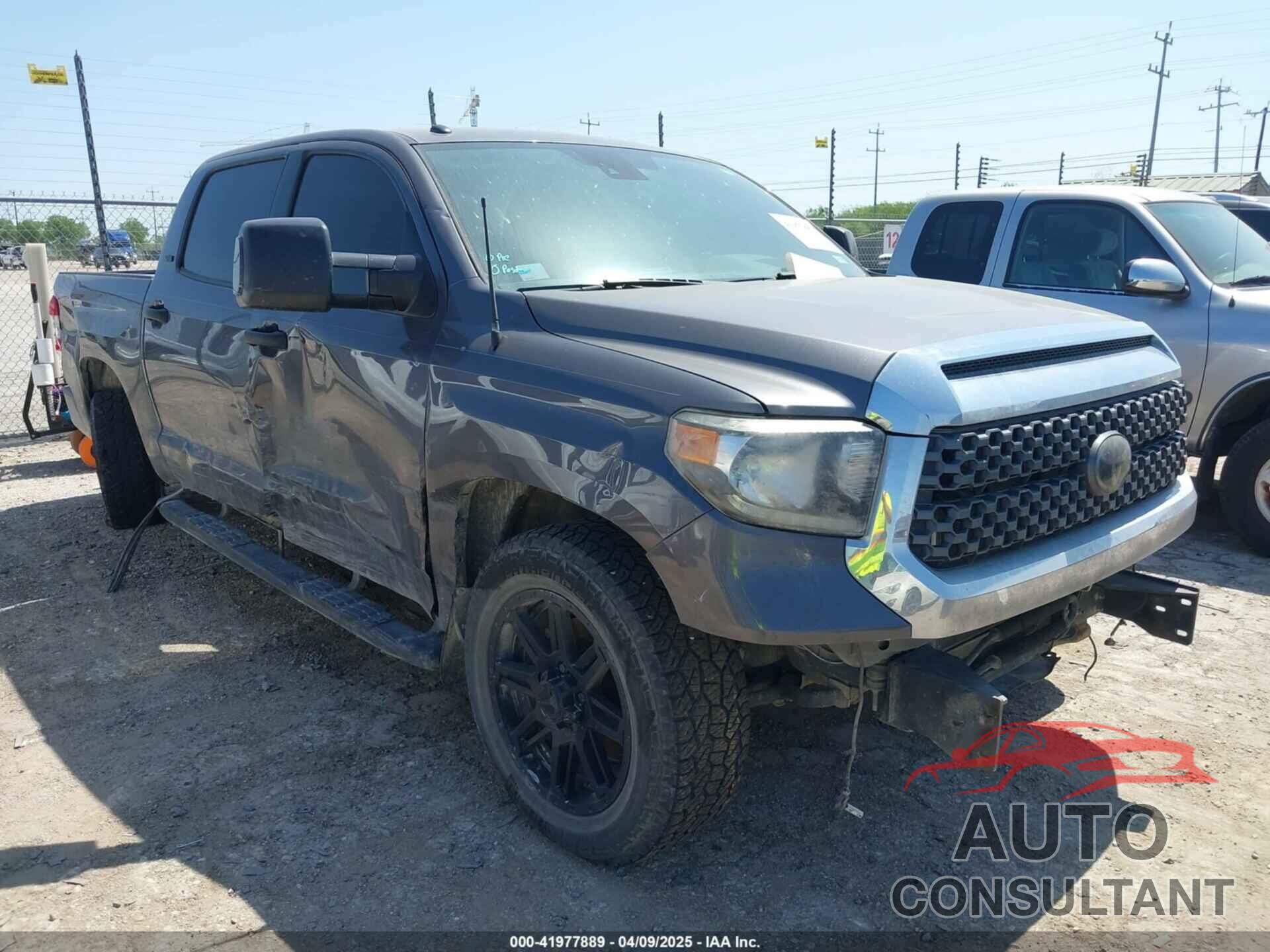 TOYOTA TUNDRA 2018 - 5TFEY5F10JX242131