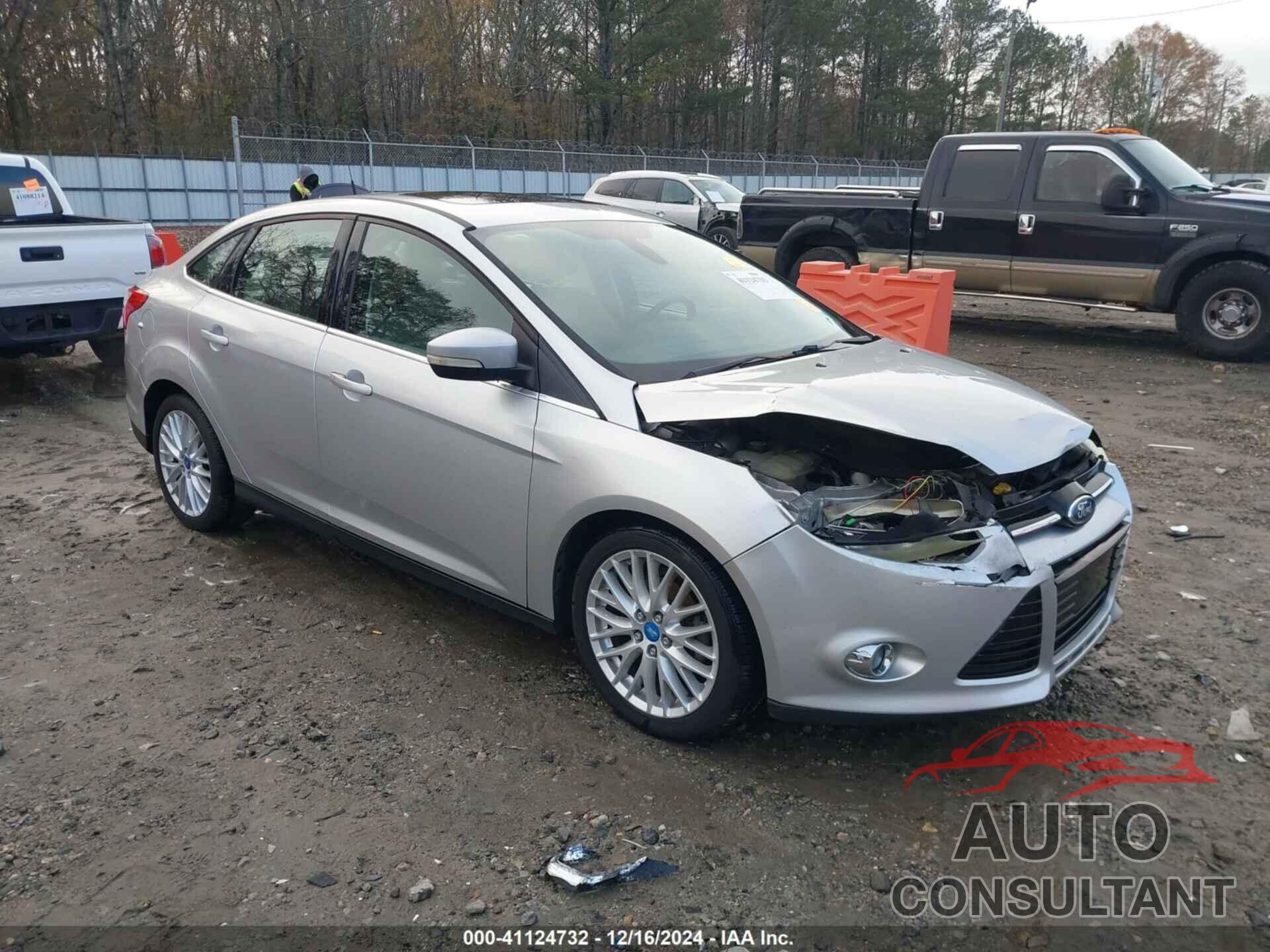 FORD FOCUS 2012 - 1FAHP3H22CL210677