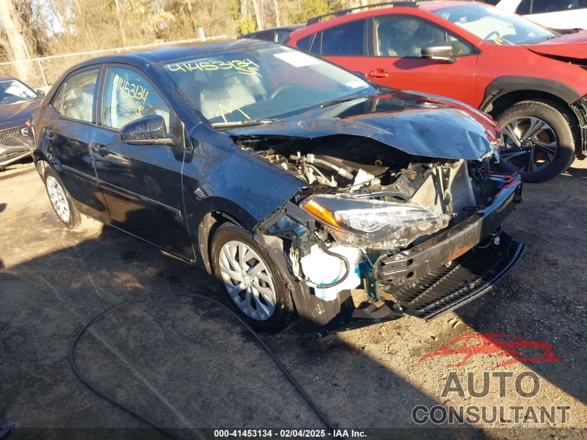 TOYOTA COROLLA 2018 - 2T1BURHE2JC022865