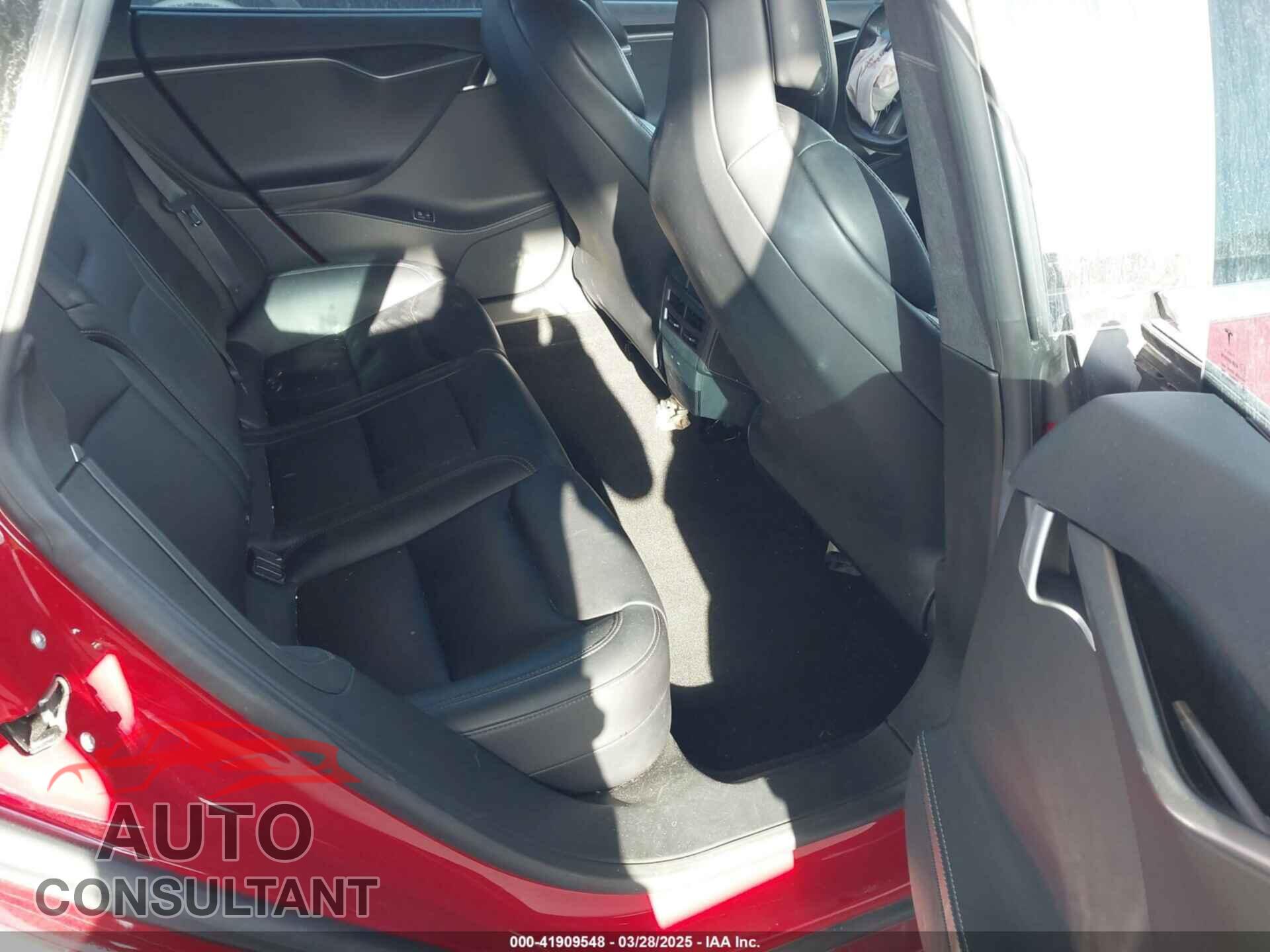 TESLA MODEL S 2018 - 5YJSA1E25JF257261