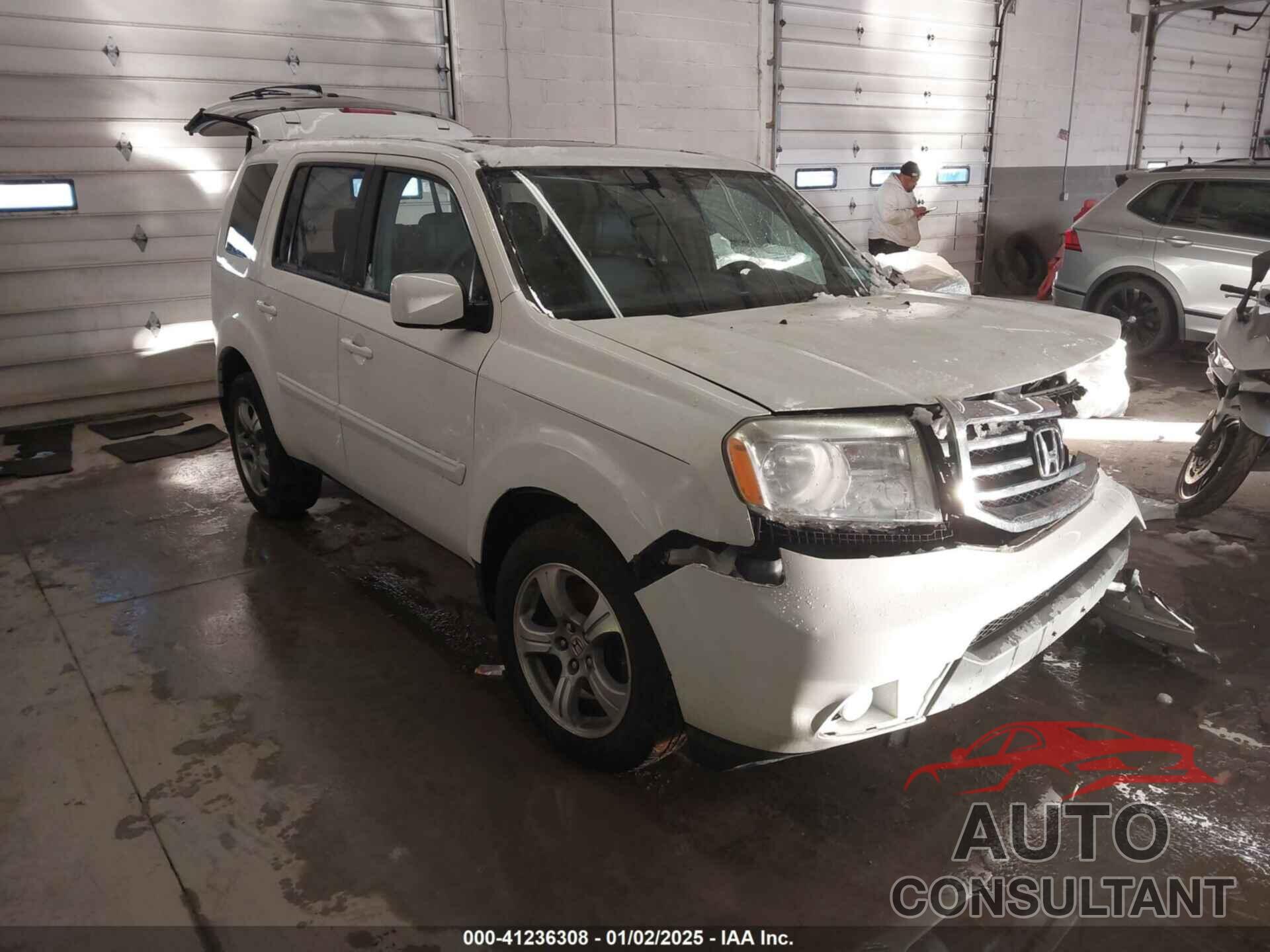 HONDA PILOT 2014 - 5FNYF3H55EB001897